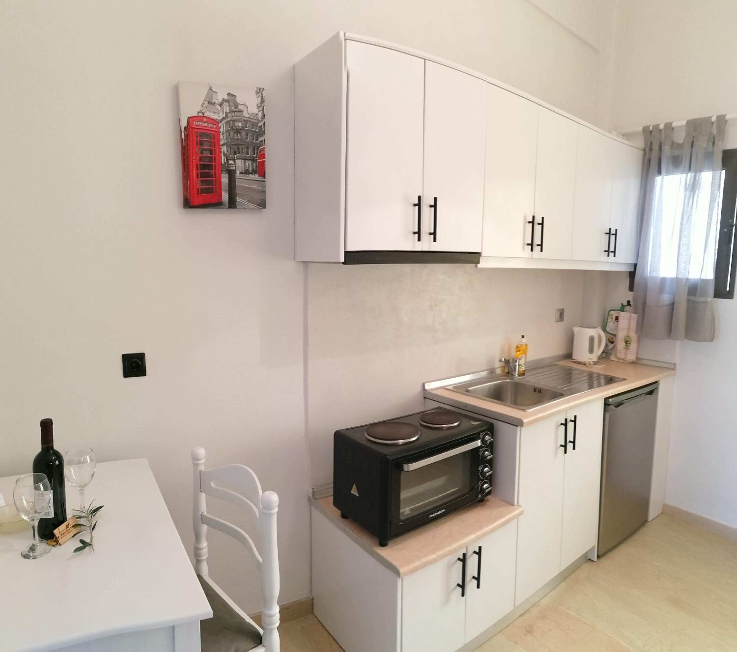 Makis Apartments