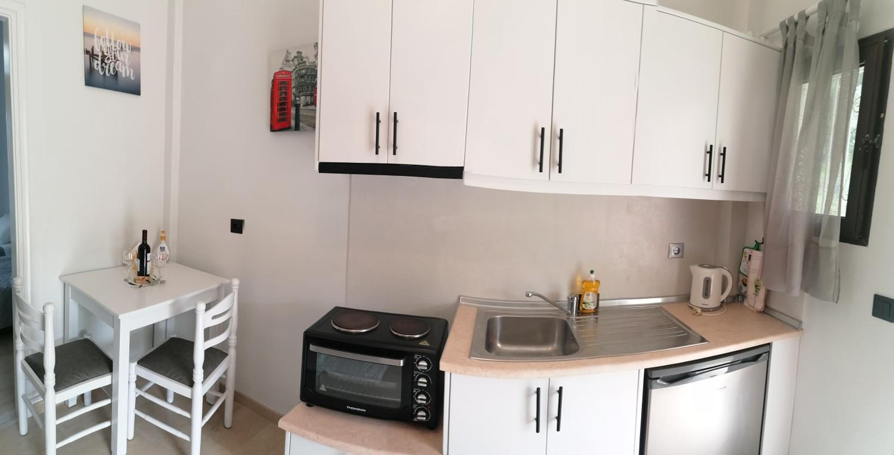 Makis Apartments