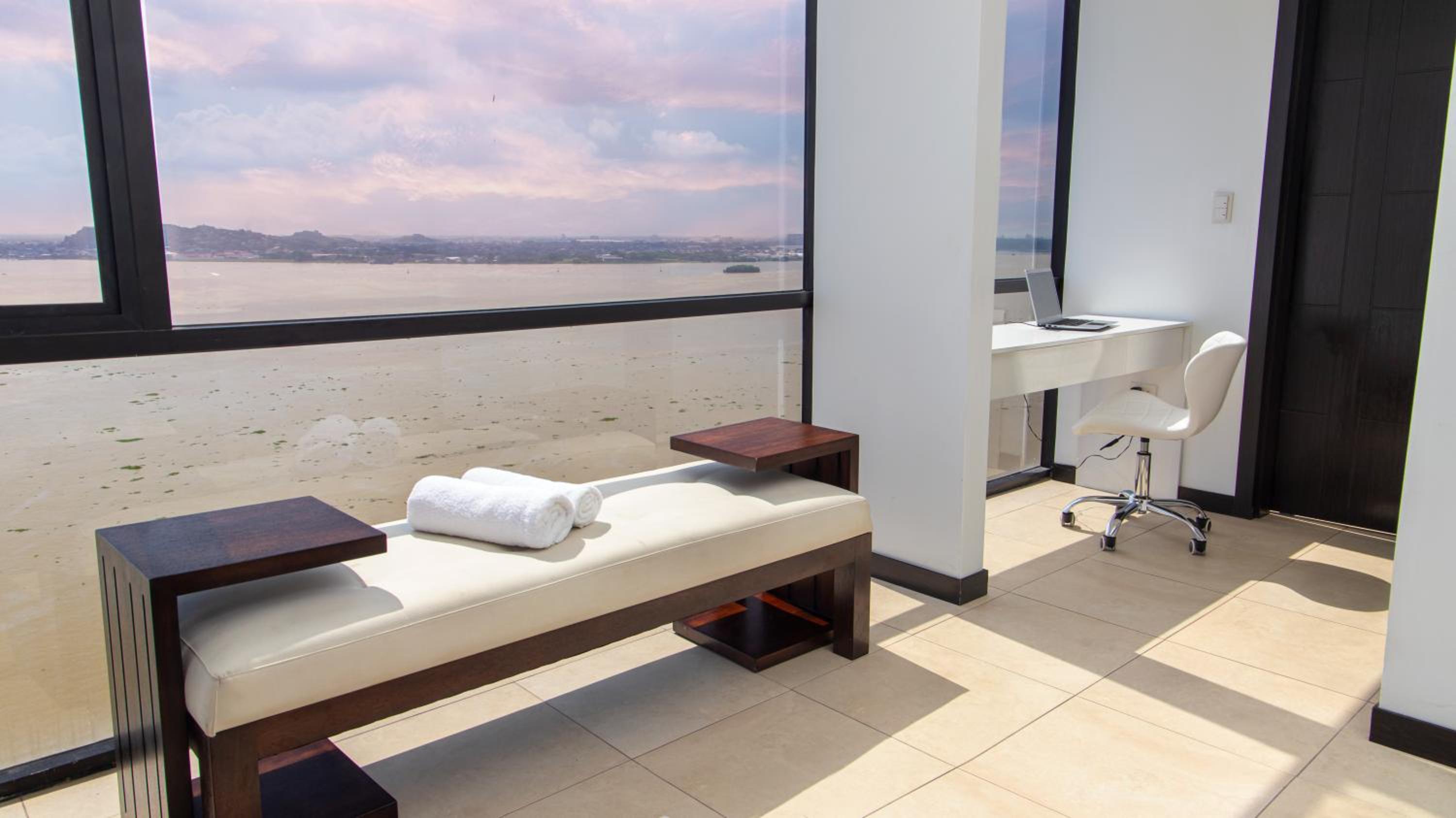 Suite 1403 Bellini 1, Puerto Santa Ana, Guayaquil view 5