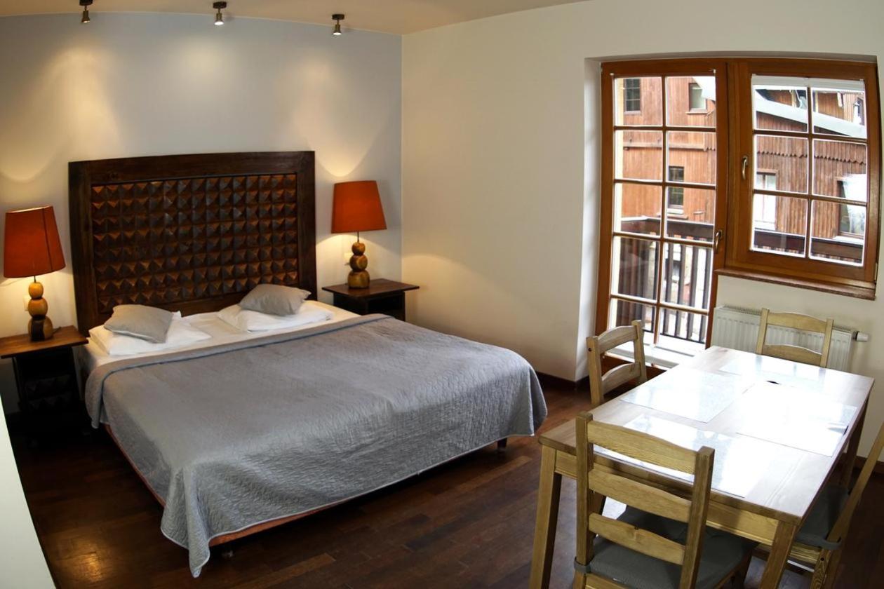 Apartamenty Lola