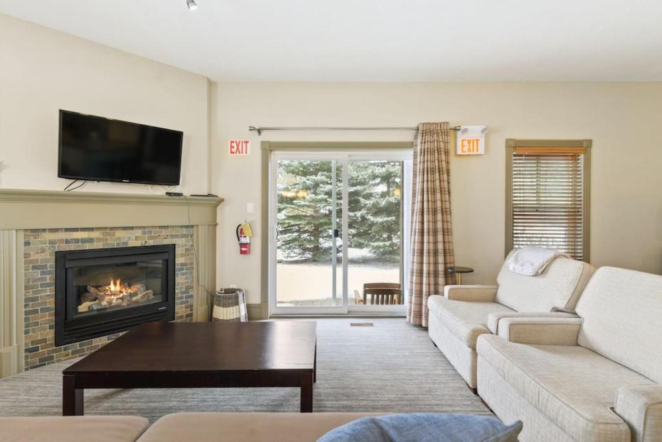 Blue Mtn Getaway in Historic Snowbridge Chalet