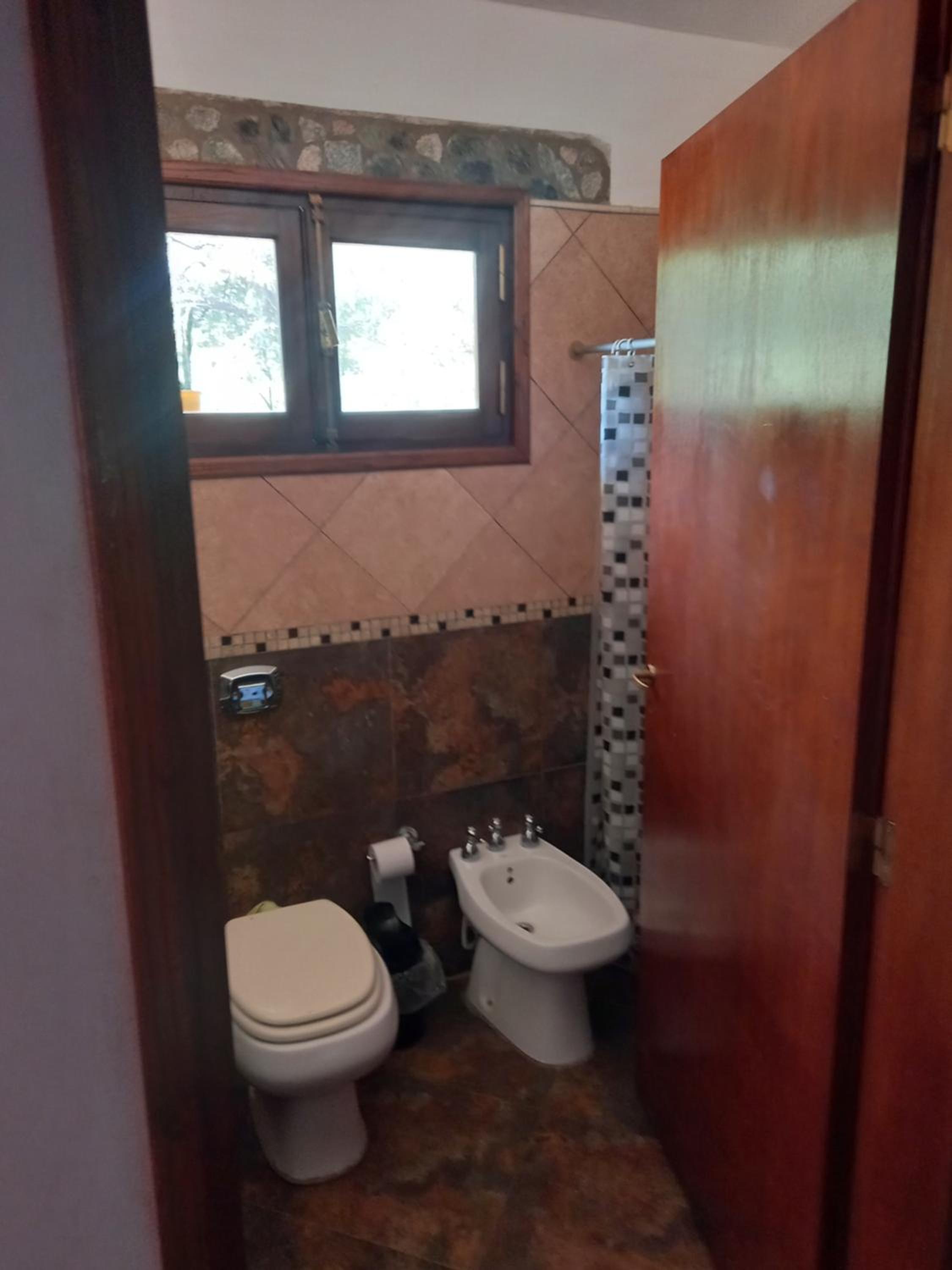 Alojamiento en casa quinta, habitación privada