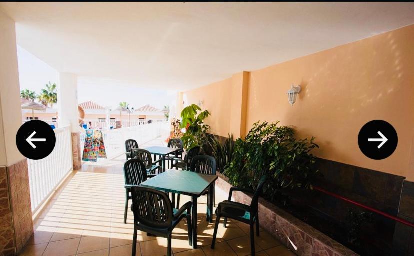 Paradise Court