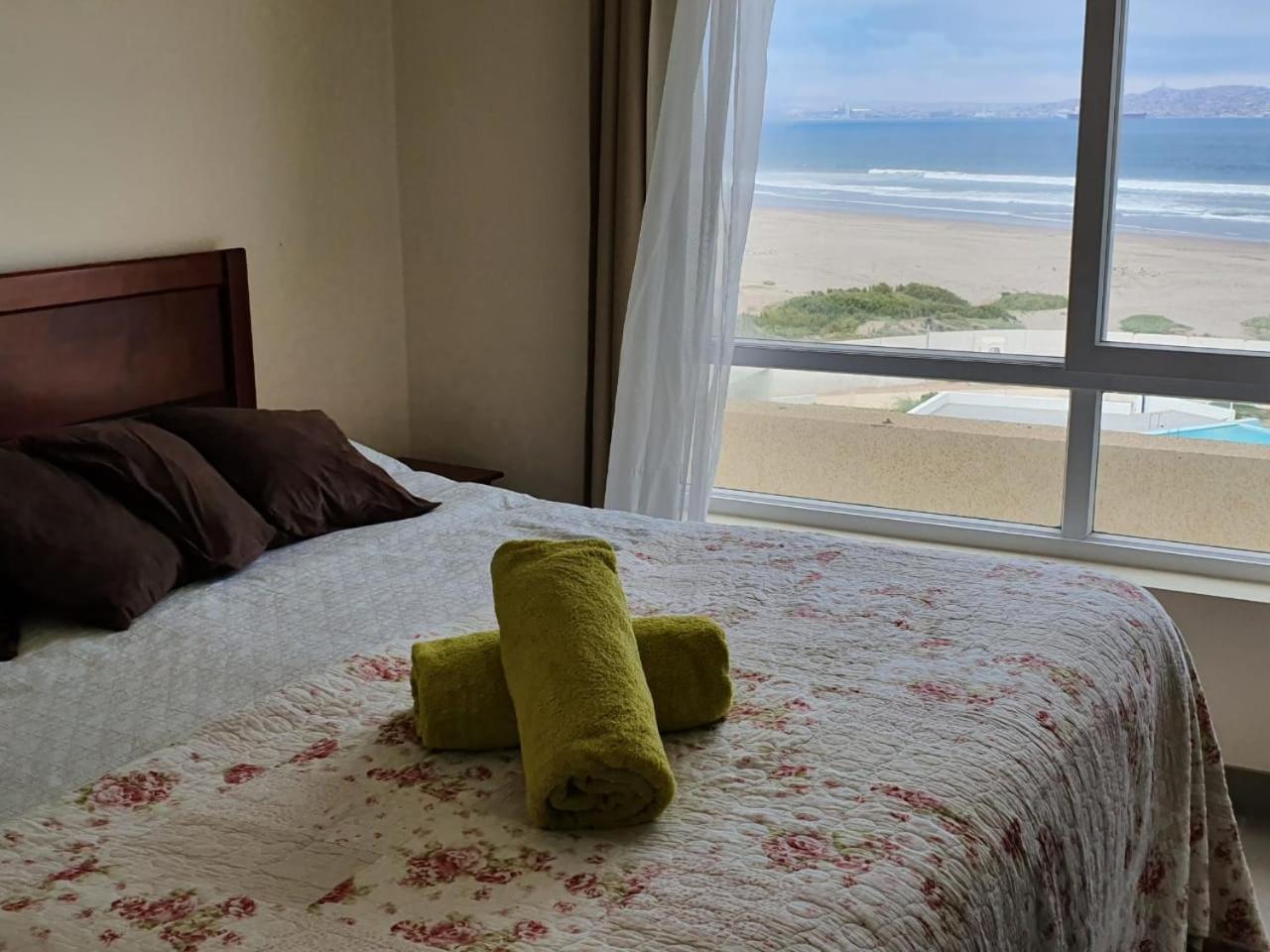 DEPARTAMENTO FRENTE AL MAR EN RESORT Laguna del Mar 7P