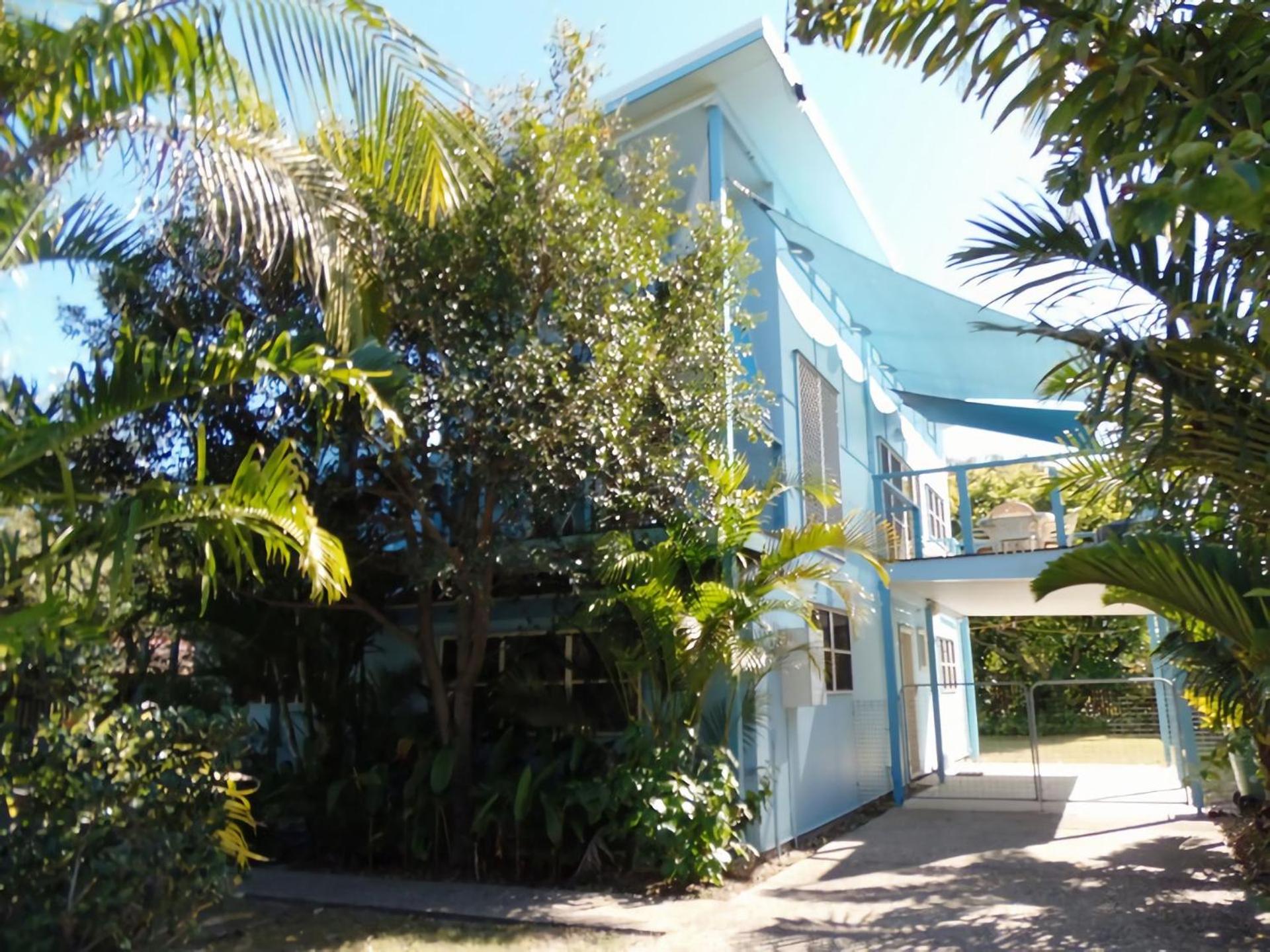 COOLAMAINE 2 Rainbow Beach