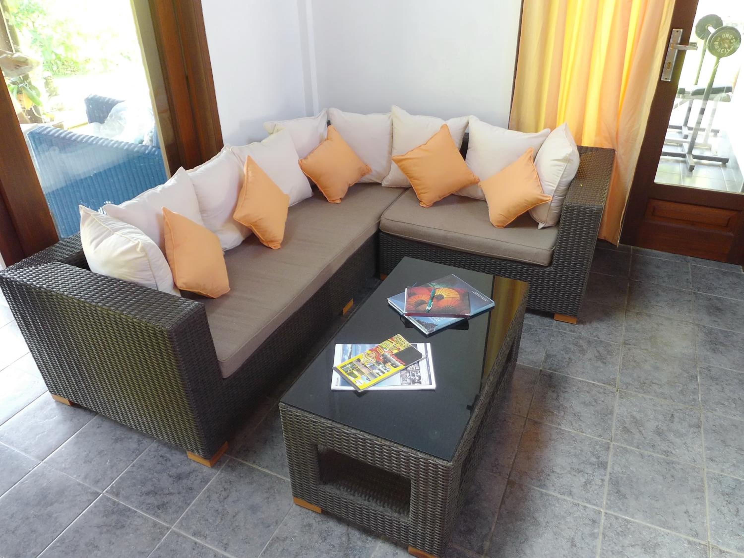 Villa Senang Senggigi, Senggigi - 9