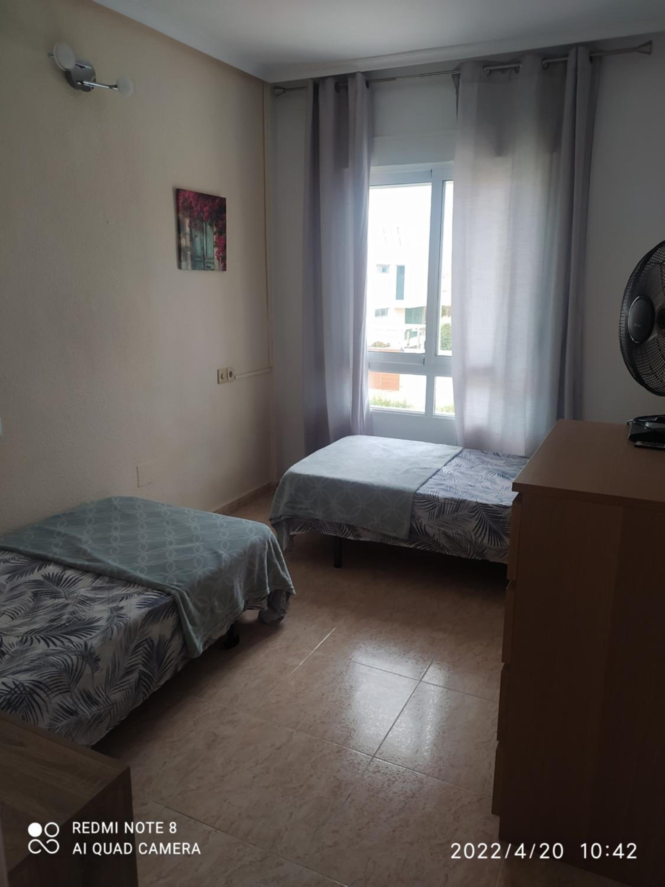 Villa La Zenia, Private pool, 10min walk to La Zenia Beach, for 6 people