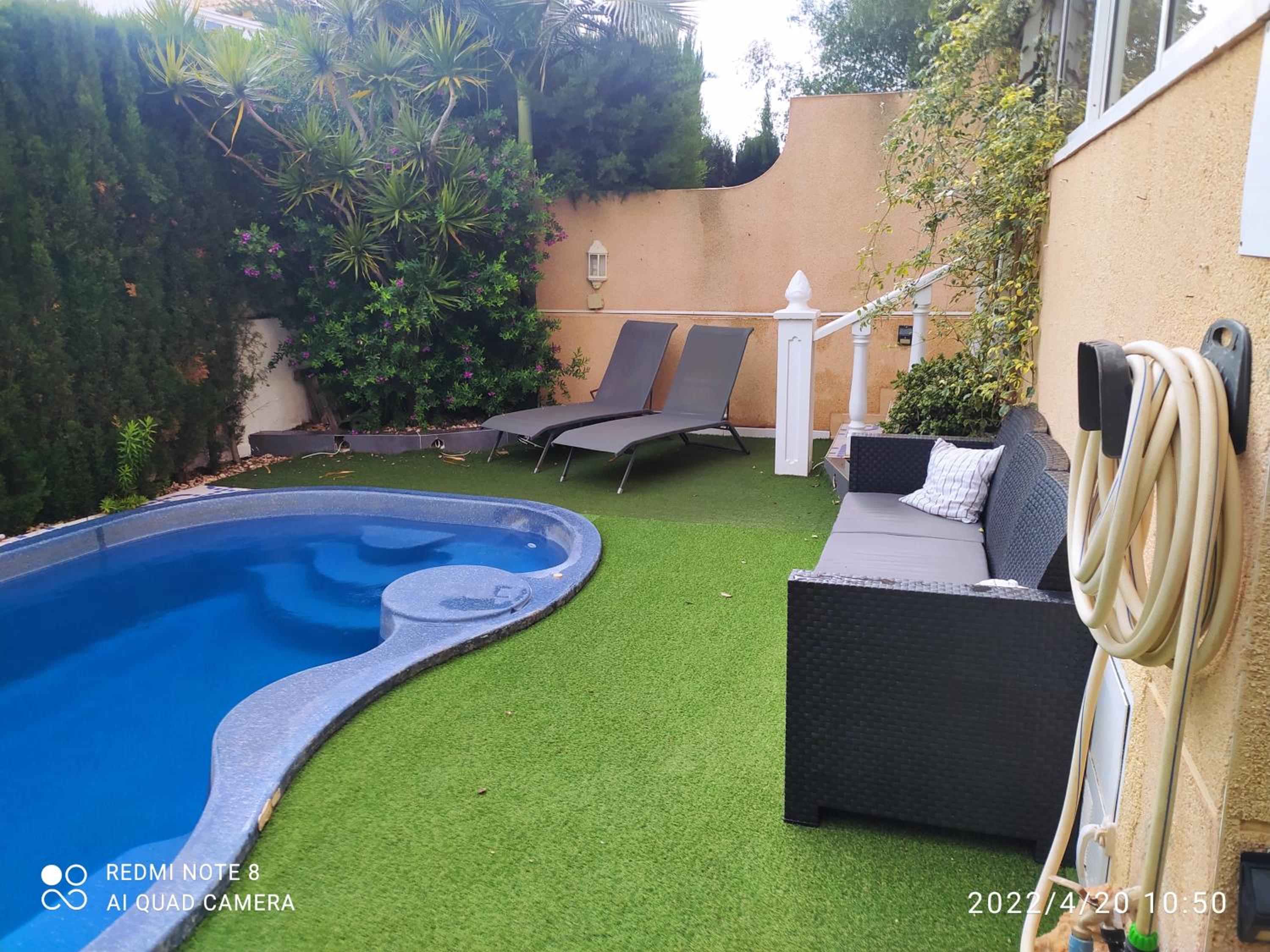 Villa La Zenia, Private pool, 10min walk to La Zenia Beach, for 6 people