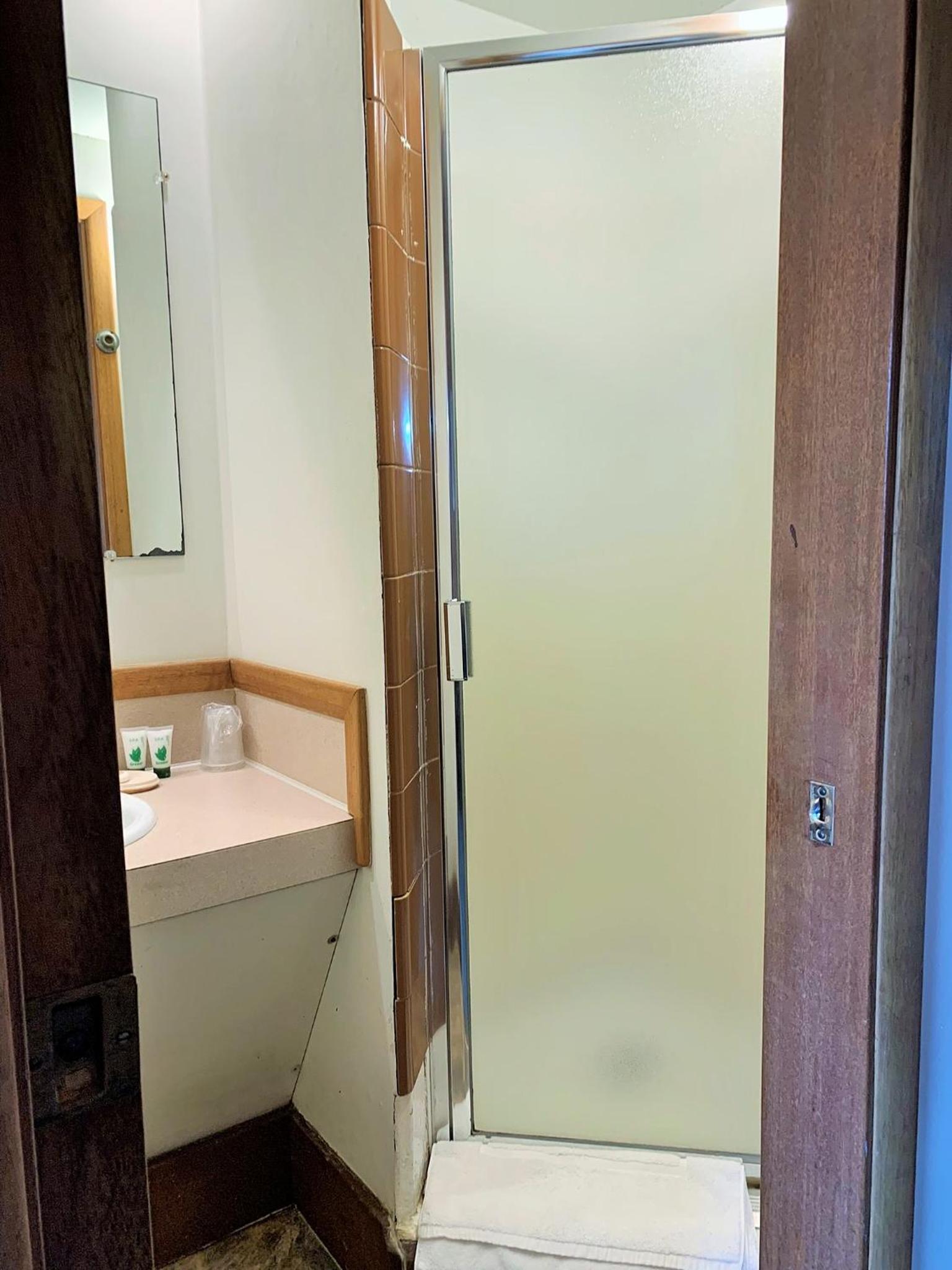Breakers Boutique Inn