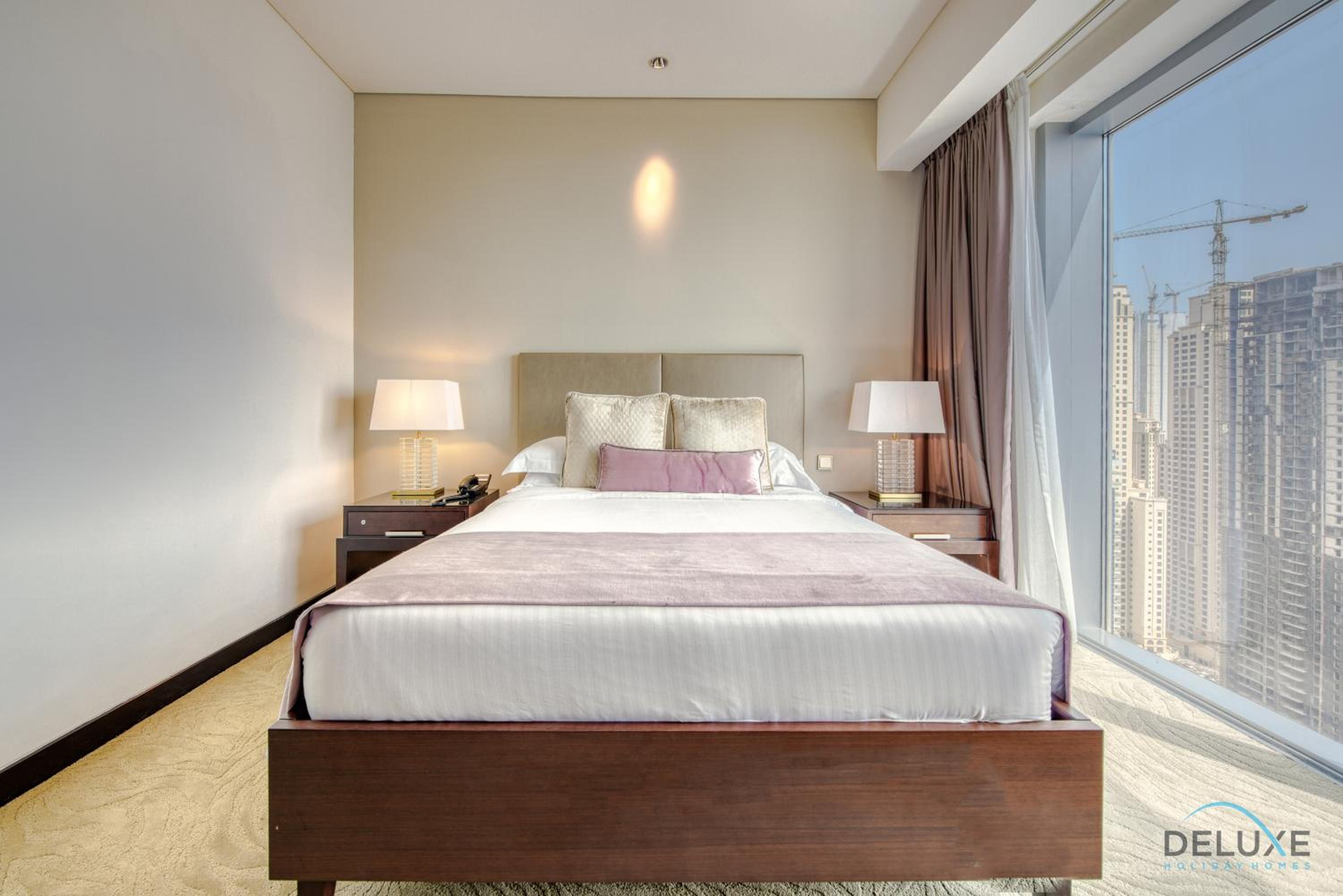 Pristine 3BR at The Address Residences Dubai Marina by Deluxe Holiday Homes