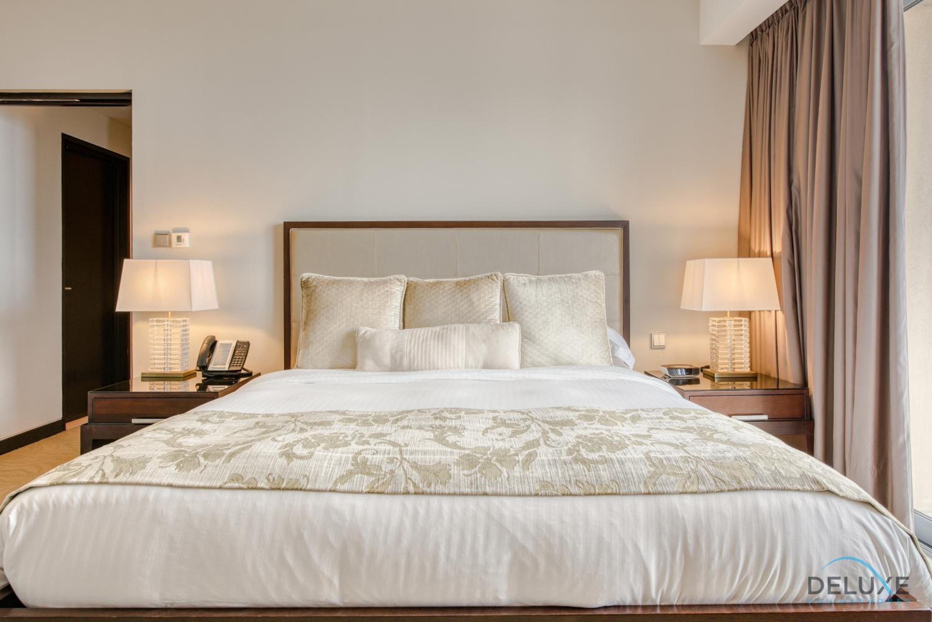 Pristine 3BR at The Address Residences Dubai Marina by Deluxe Holiday Homes
