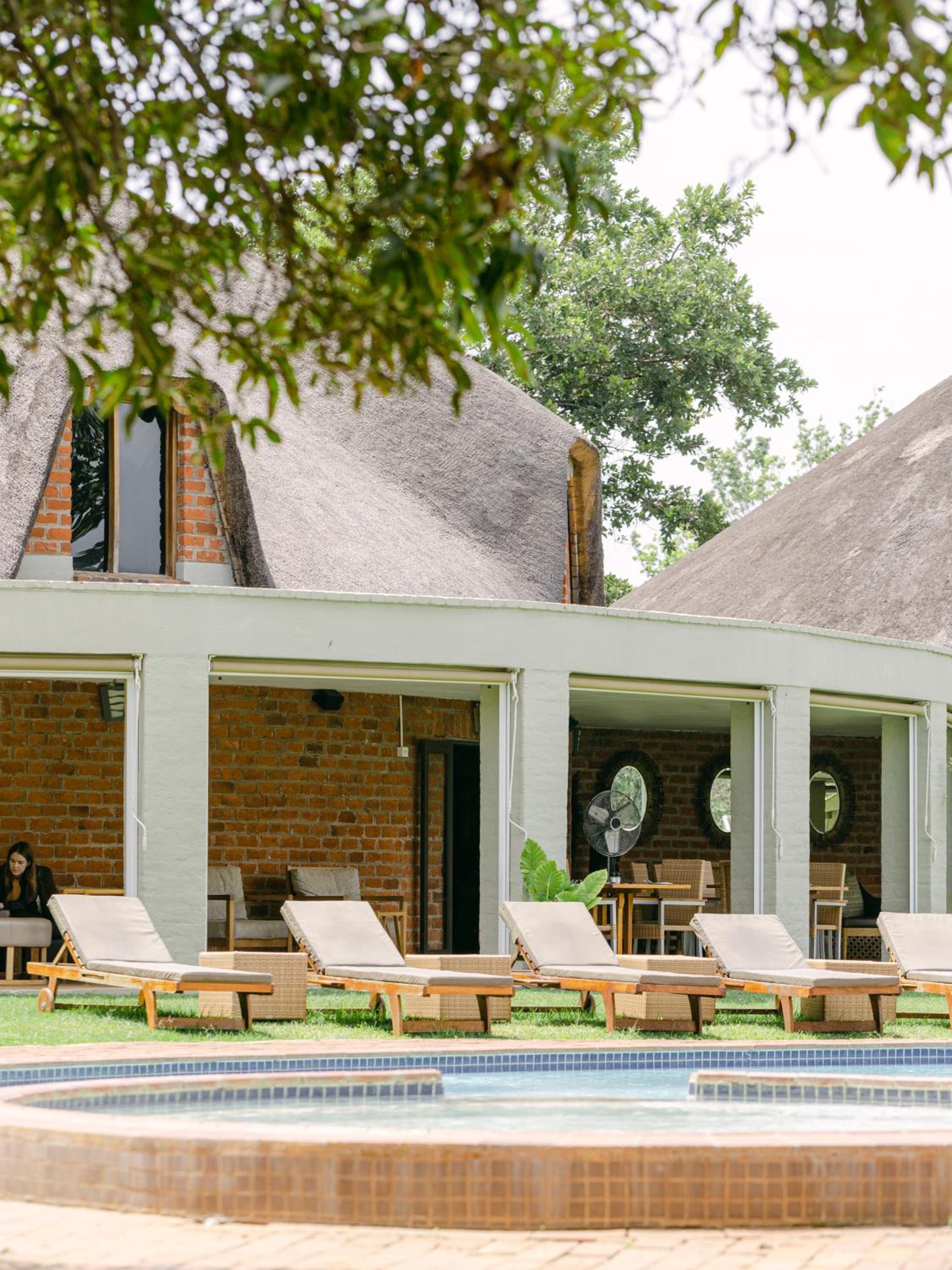 Pool & Wellness