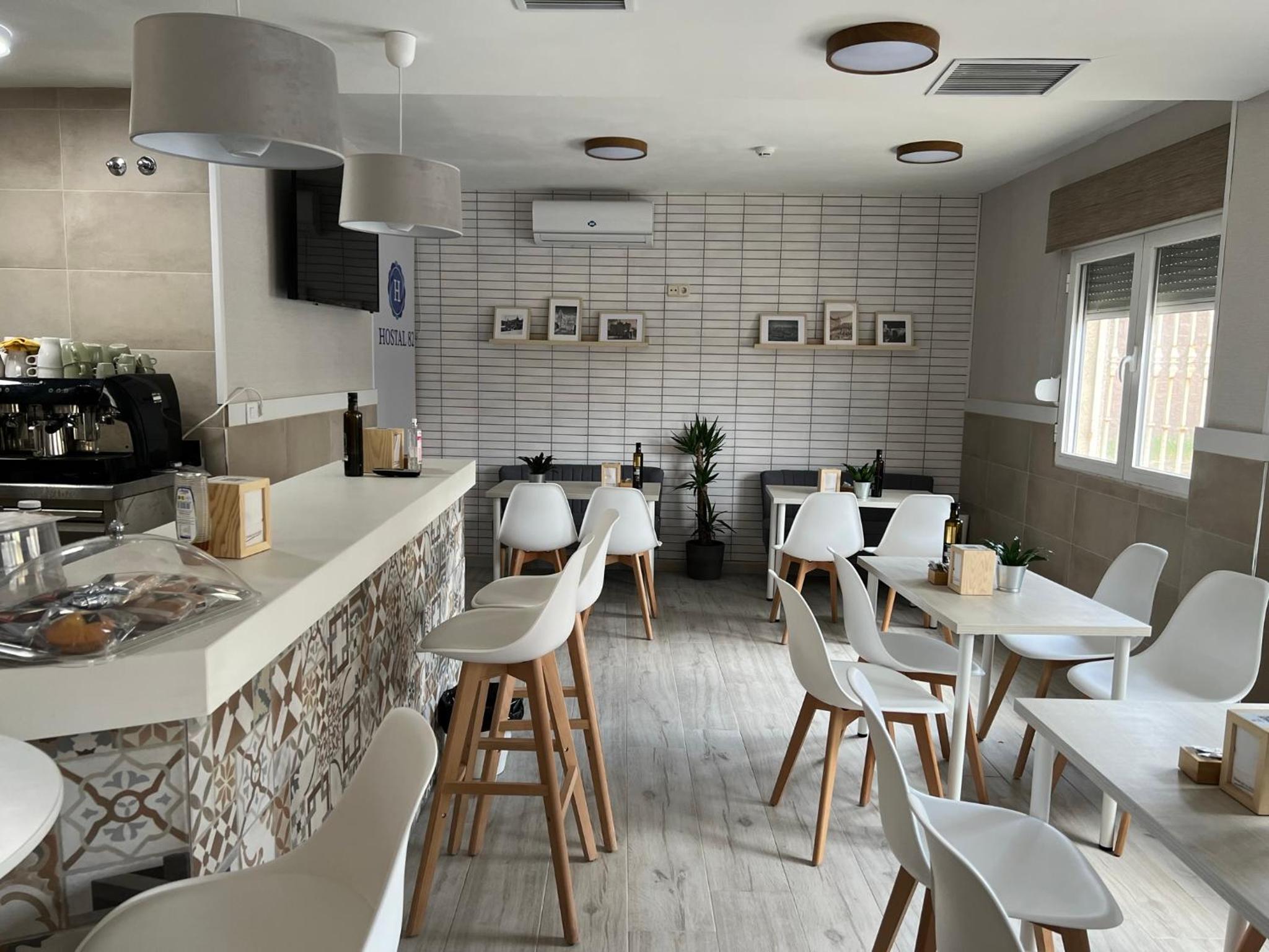 Hostal 82