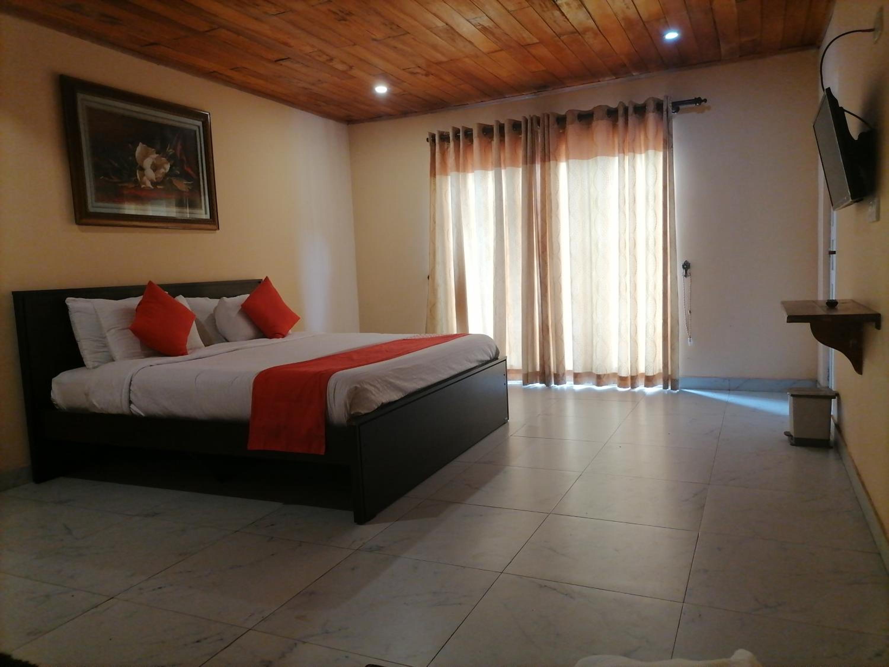 Maha Royal Hotel