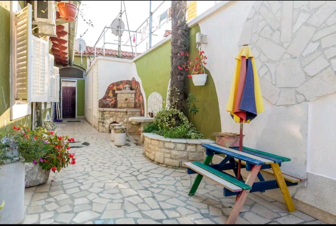 Kuća za odmor Lucy view 3