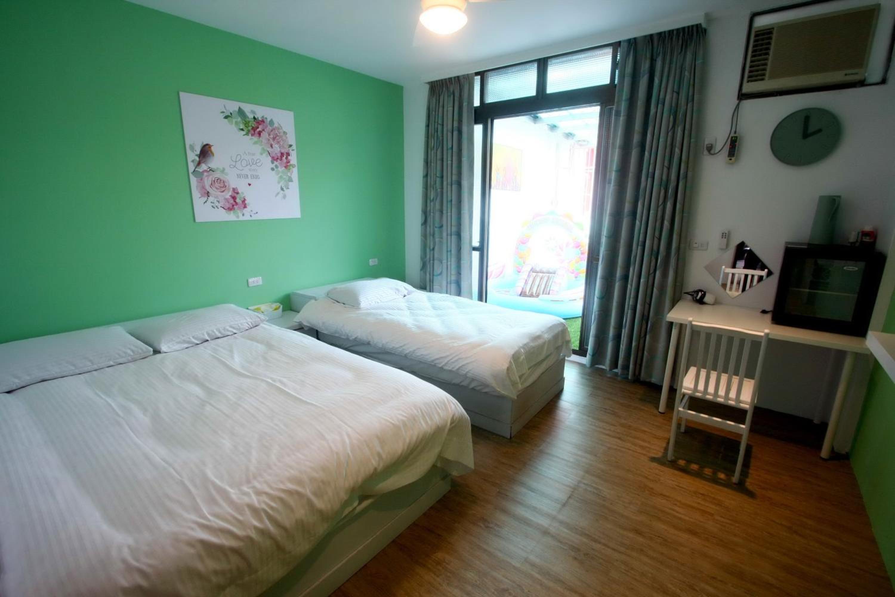 Huludun Self B&B