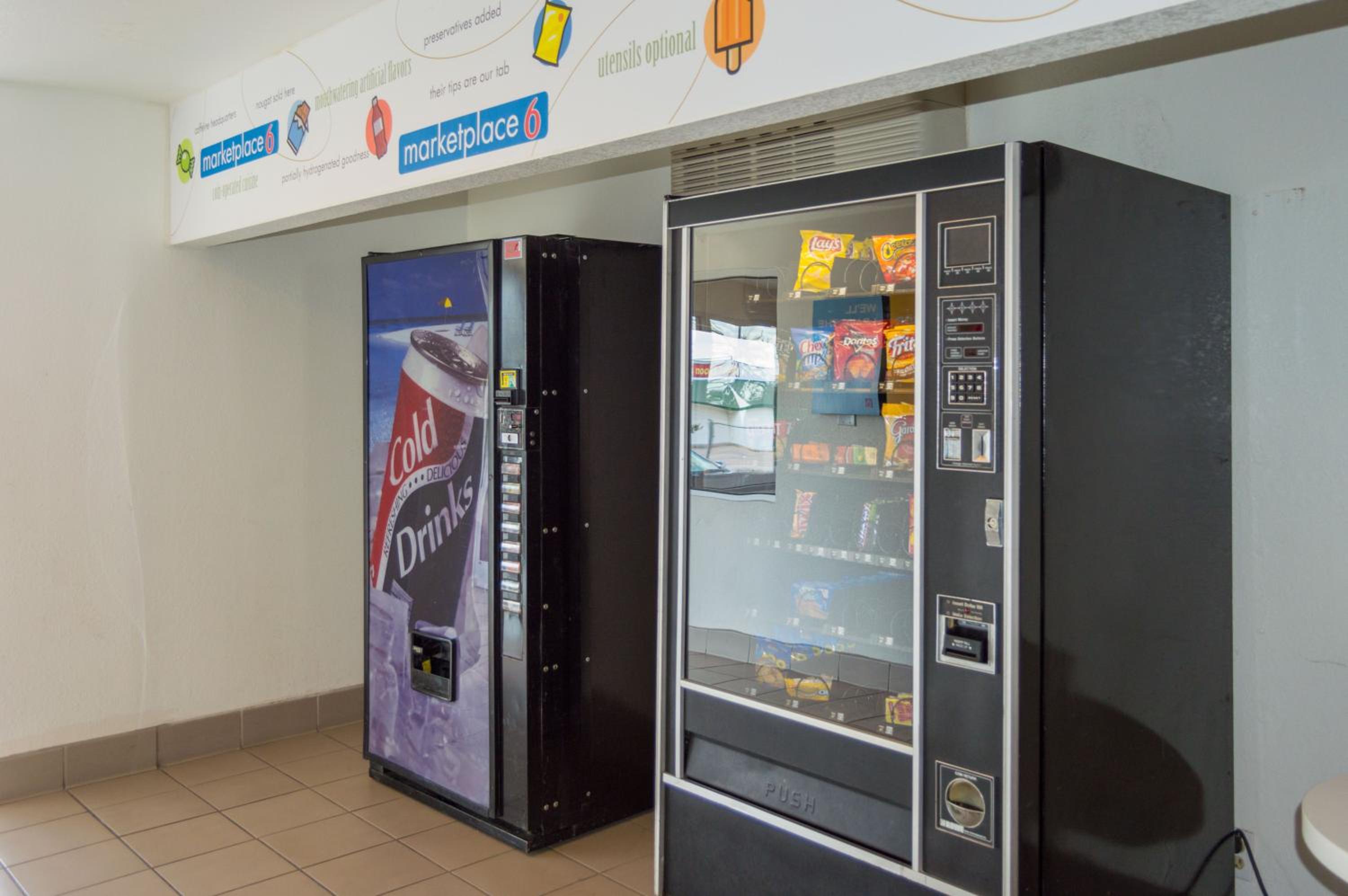 Ardmore Vacations - Motel 6-Ardmore, OK - Property Image 7