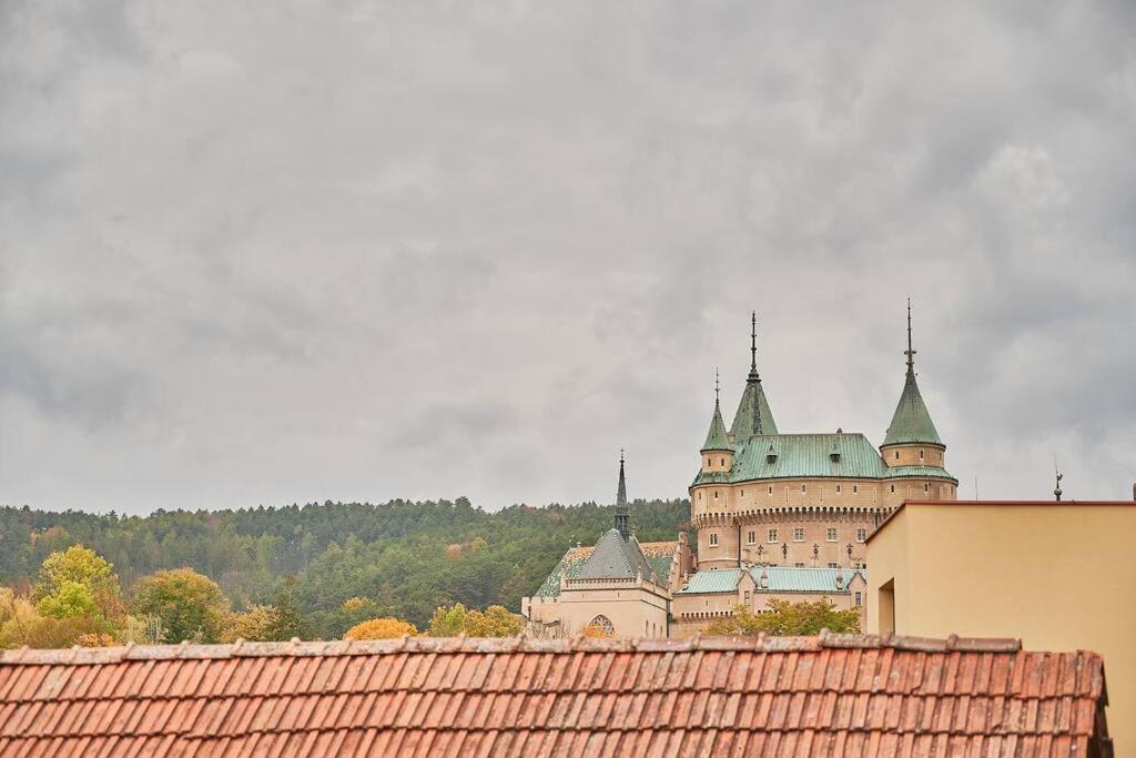 "Na Skale " Apartment in center, free parking view 4