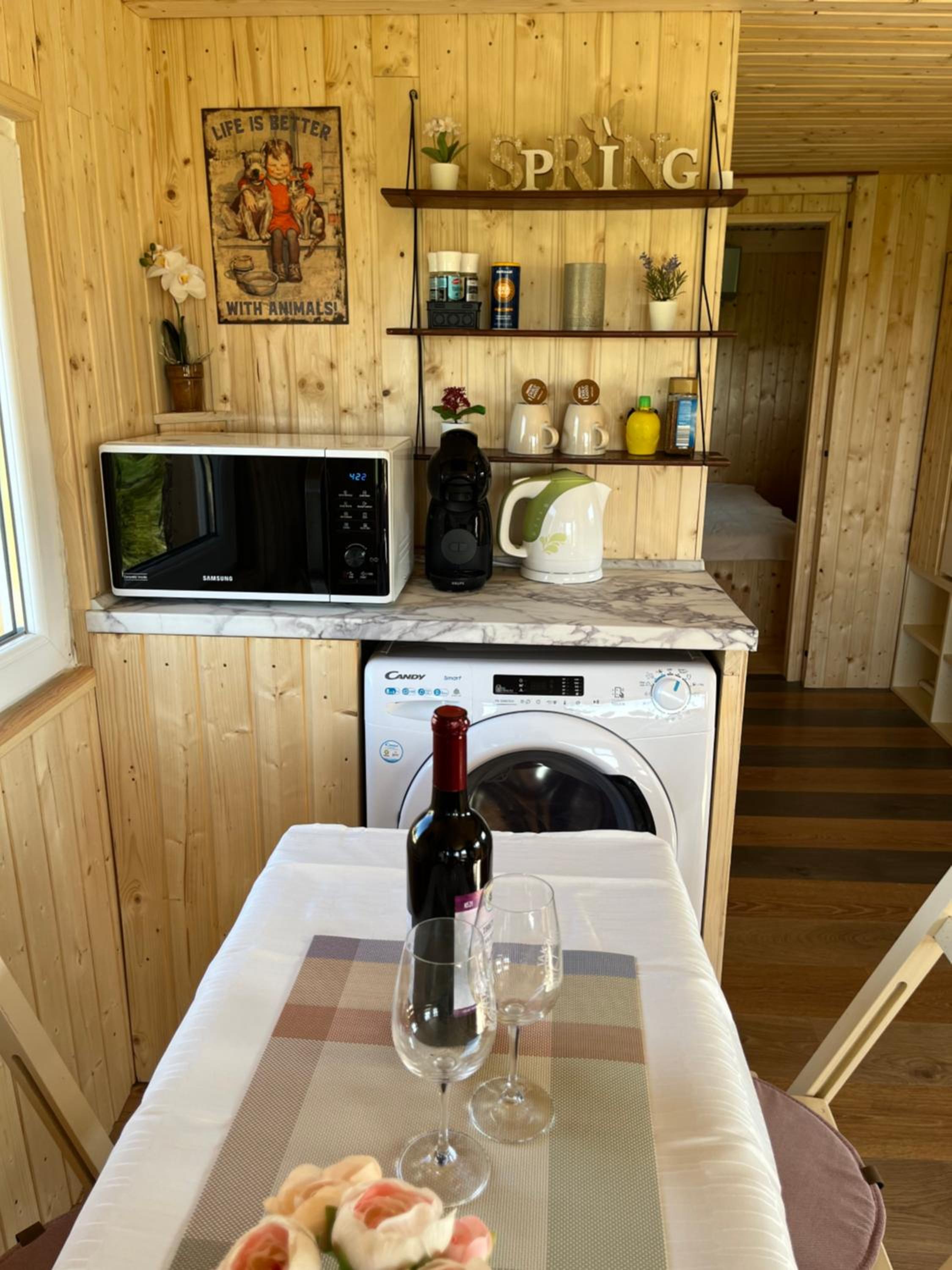 Photo 8