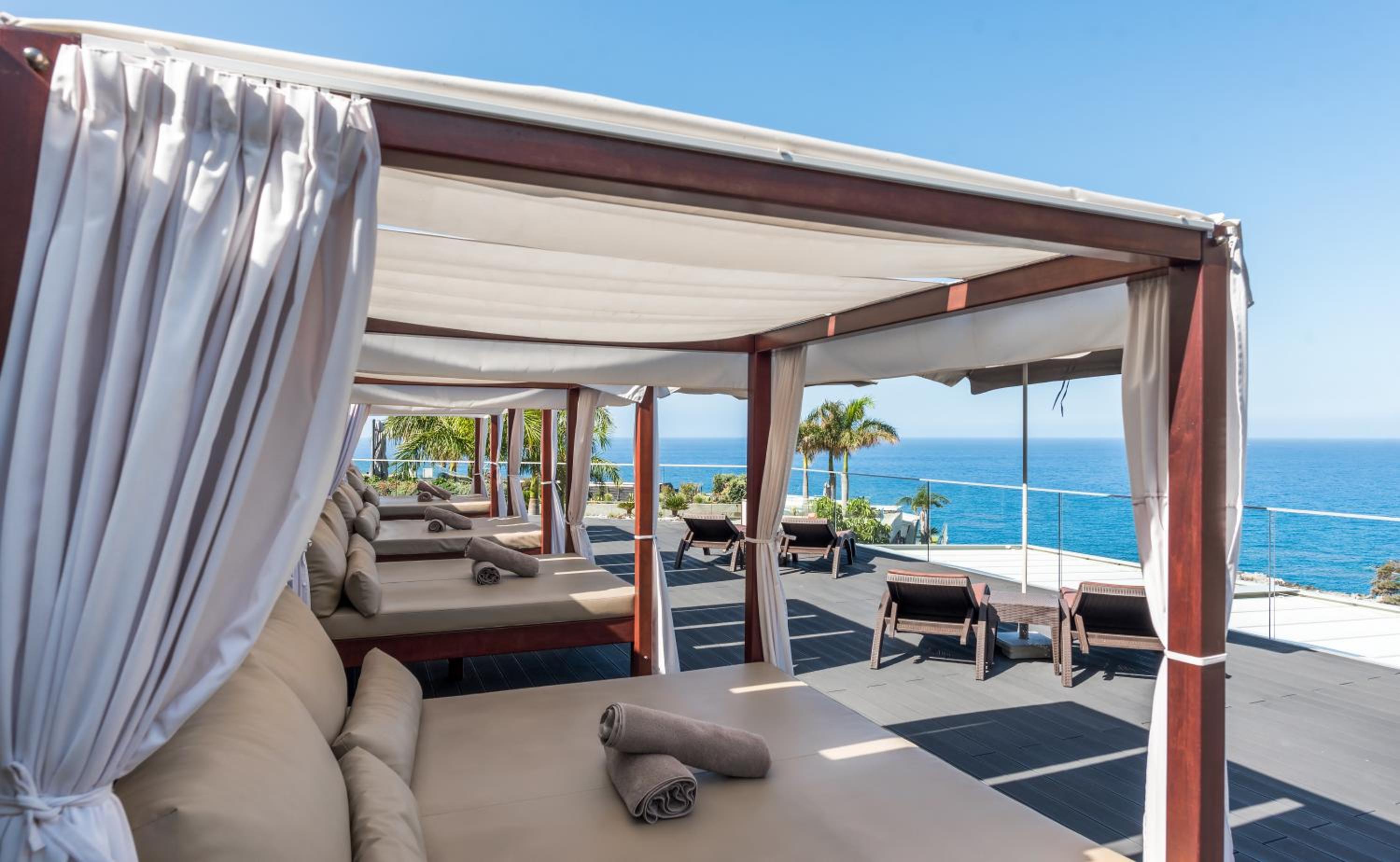 Saccharum Resort 68