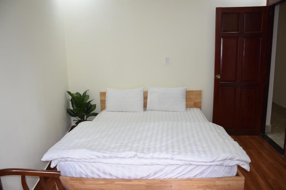 Thanh Tung Hotel view 3