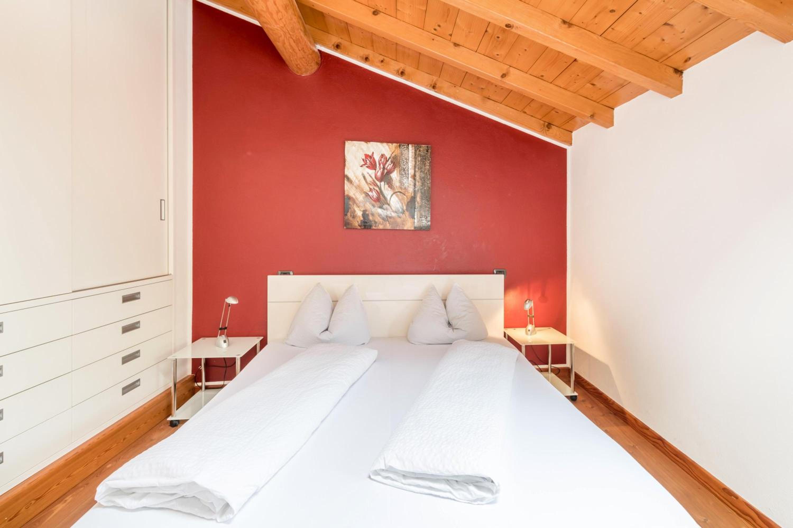 Apt Rustico en Costermano — hotel room