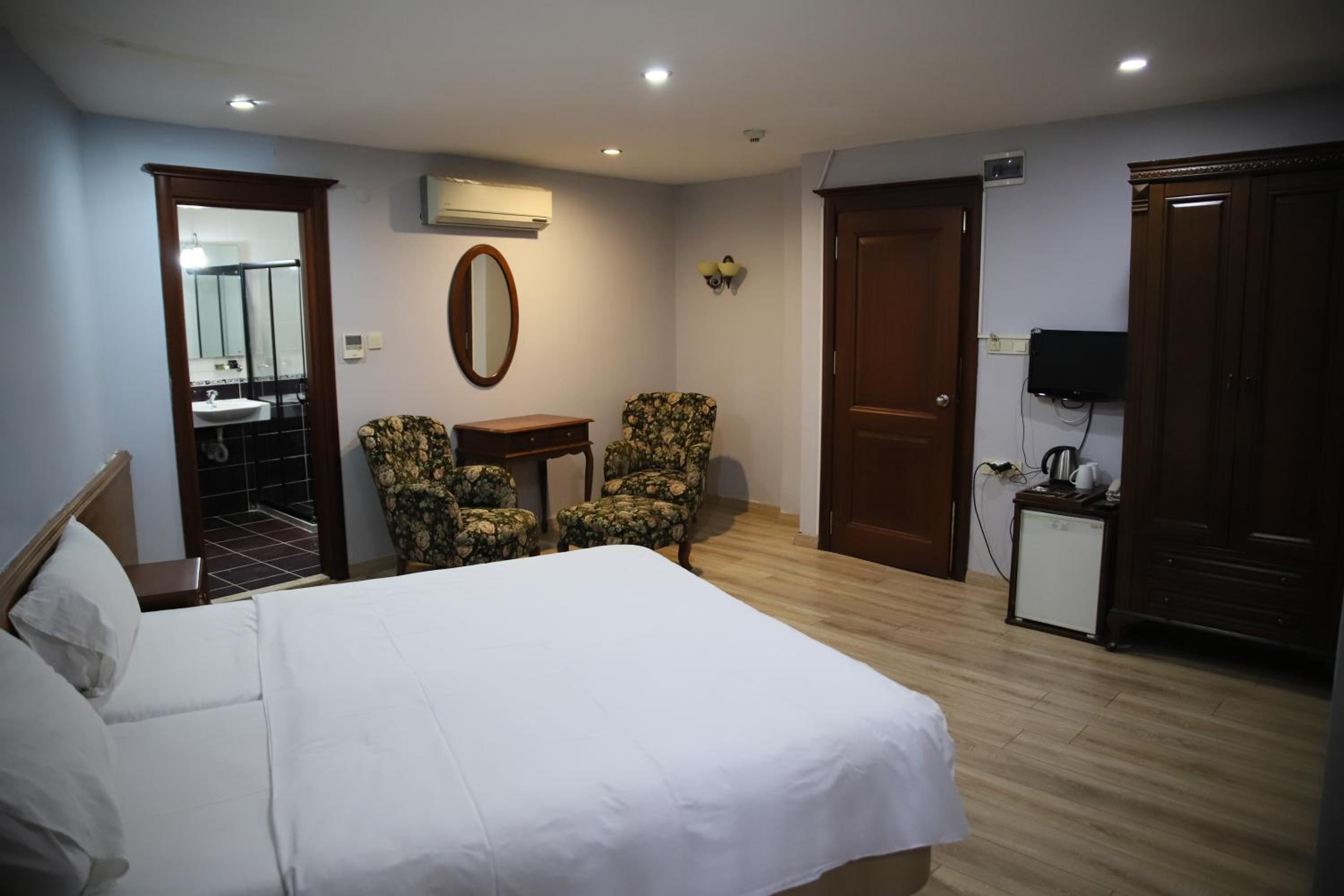 Basileus Hotel - Image 30