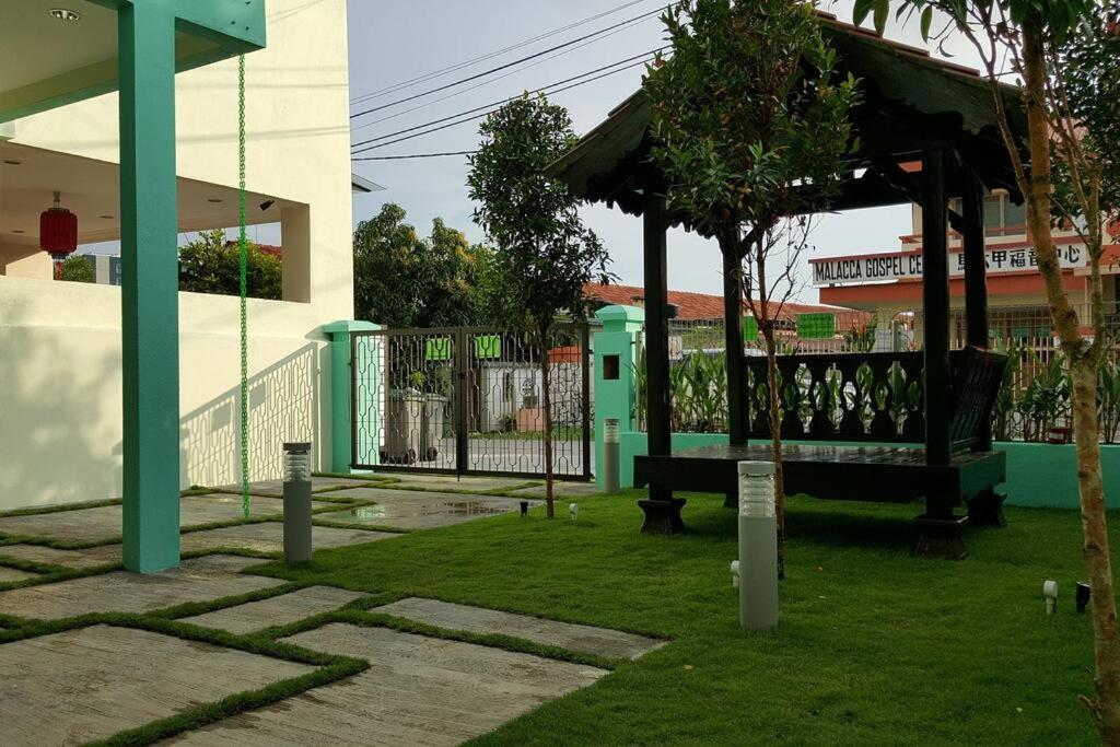 Photo 11