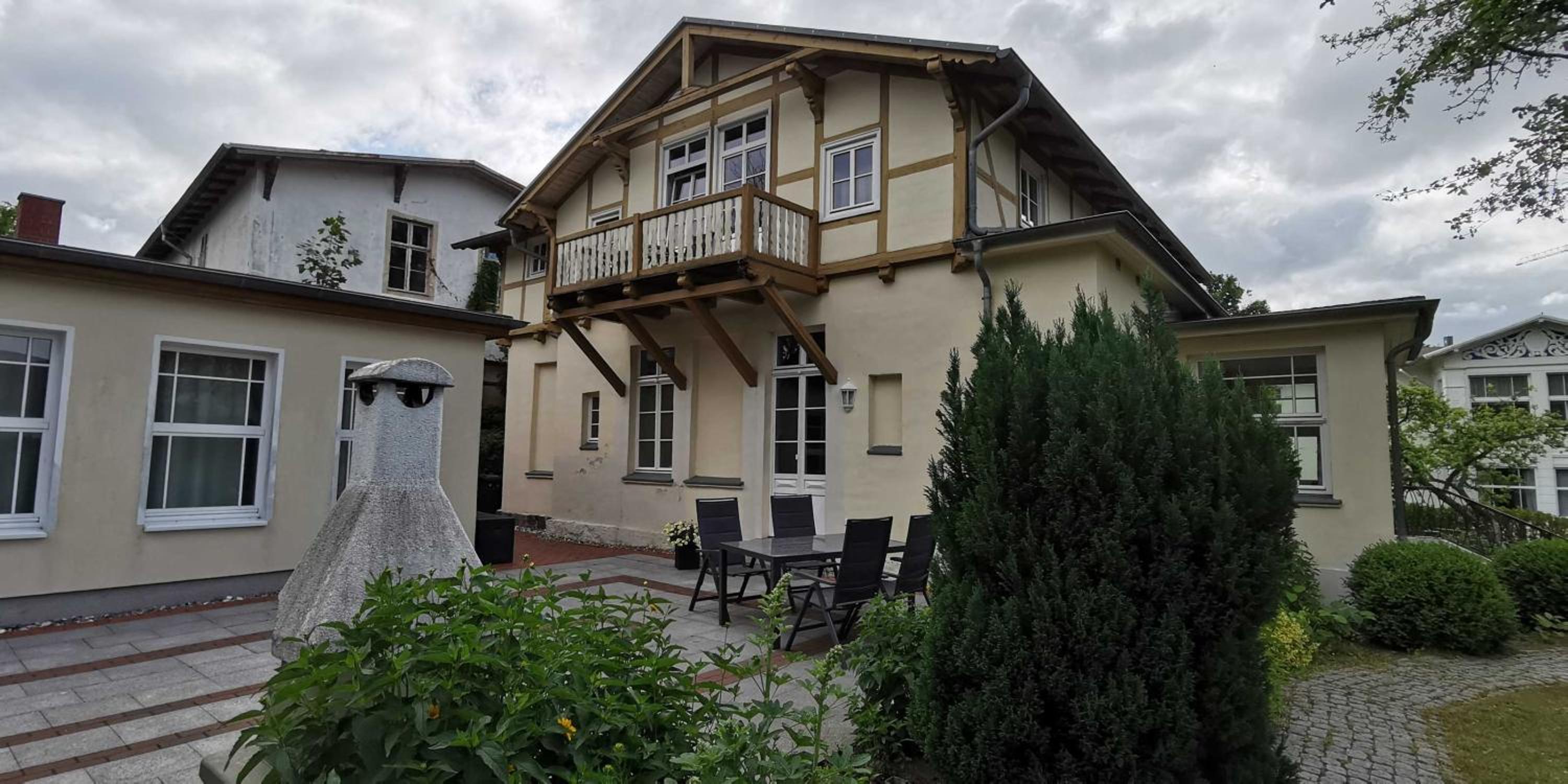 Ferienwohnung in Heringsdorfer Villa Salon view 4