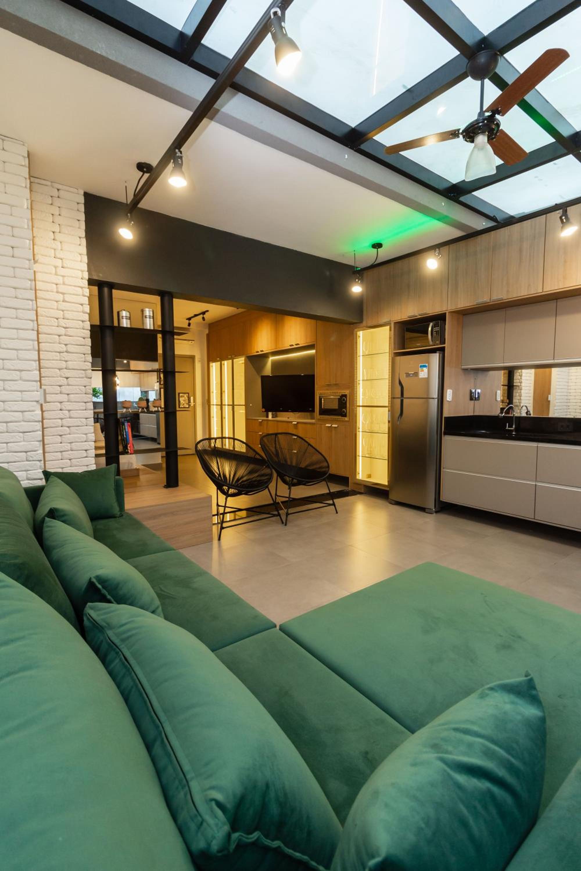 360 VN Capote Valente by Housi