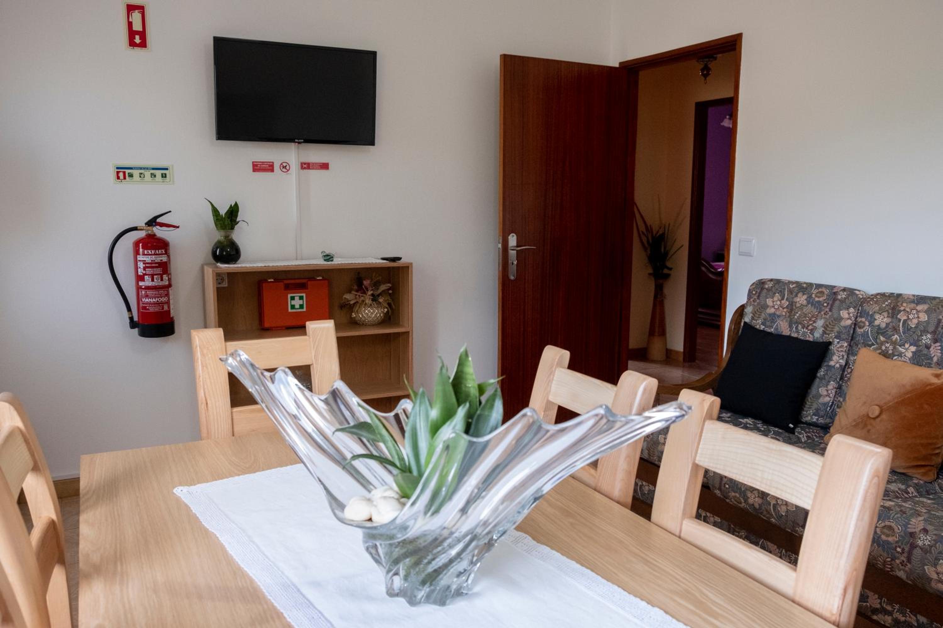 Casa O Limoeiro - Charming Village Apartment view 3