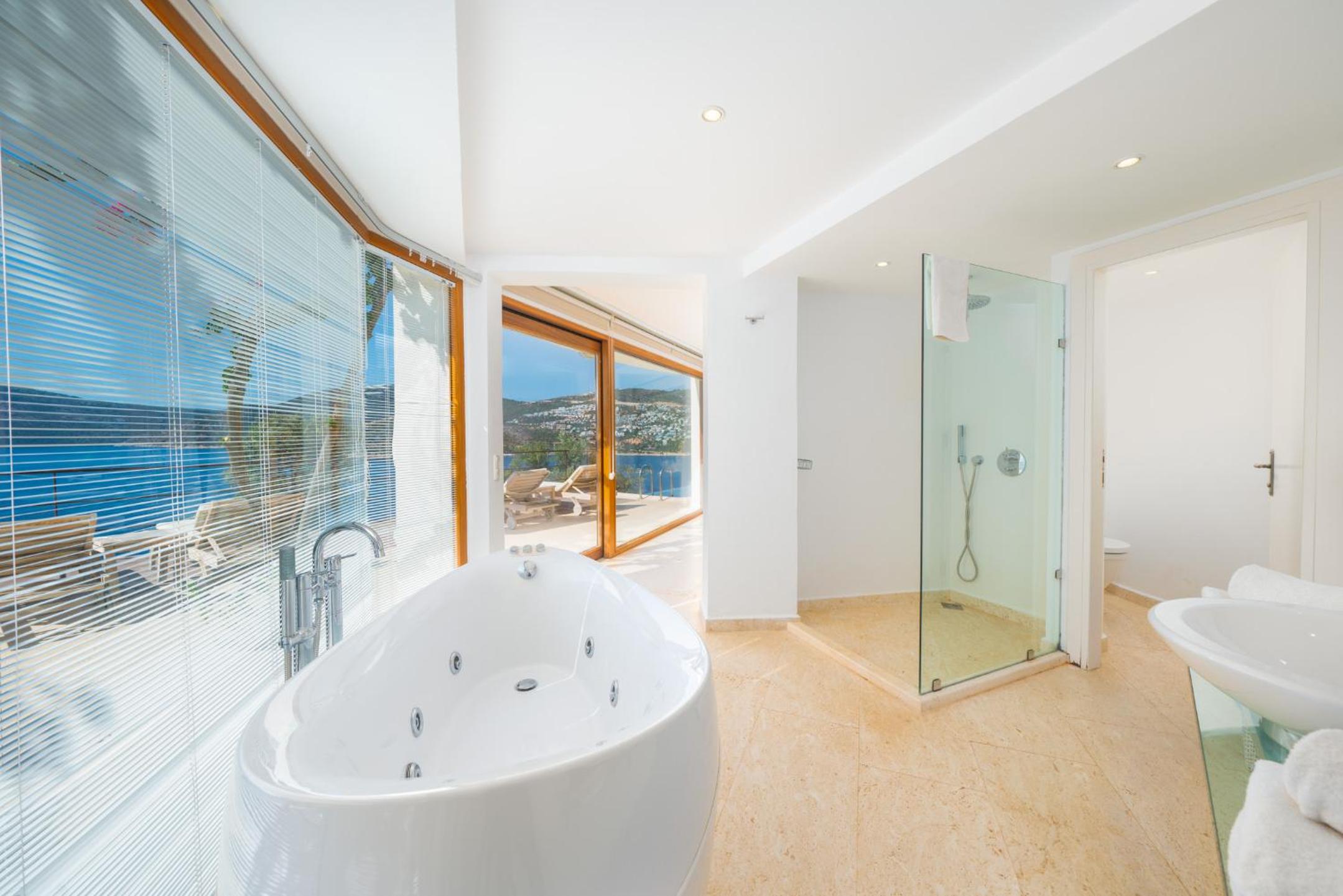 Hotel Villa Mahal becomes Villa Mahal Otel. - Image 16