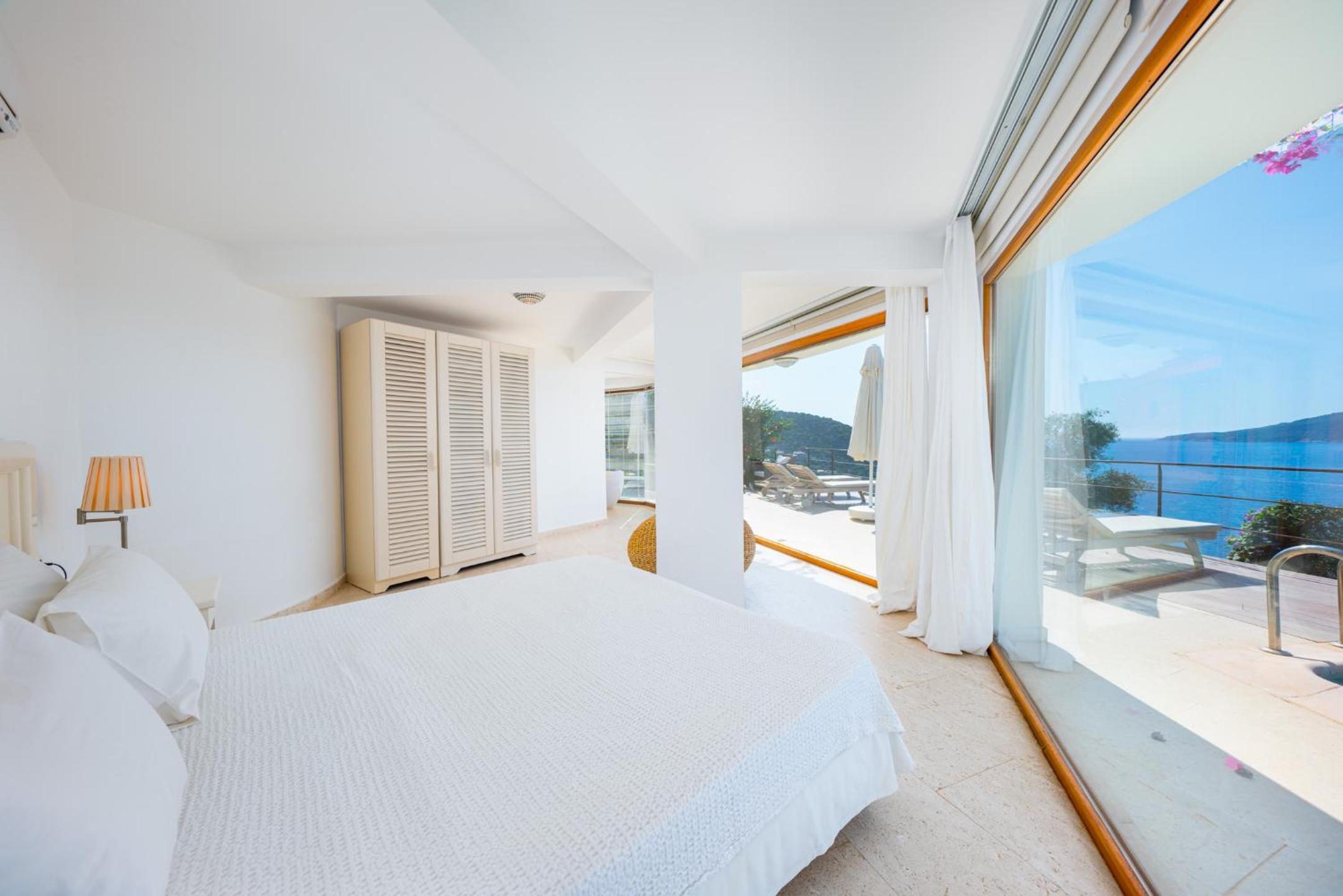 Hotel Villa Mahal becomes Villa Mahal Otel. - Image 18