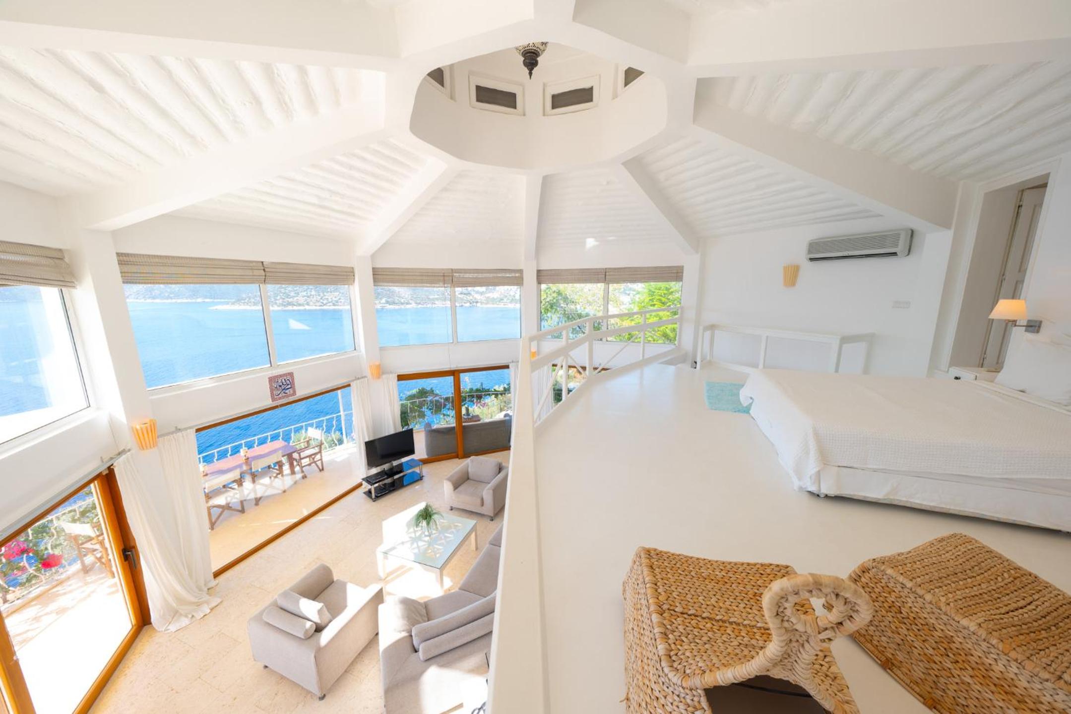 Hotel Villa Mahal becomes Villa Mahal Otel. - Image 25