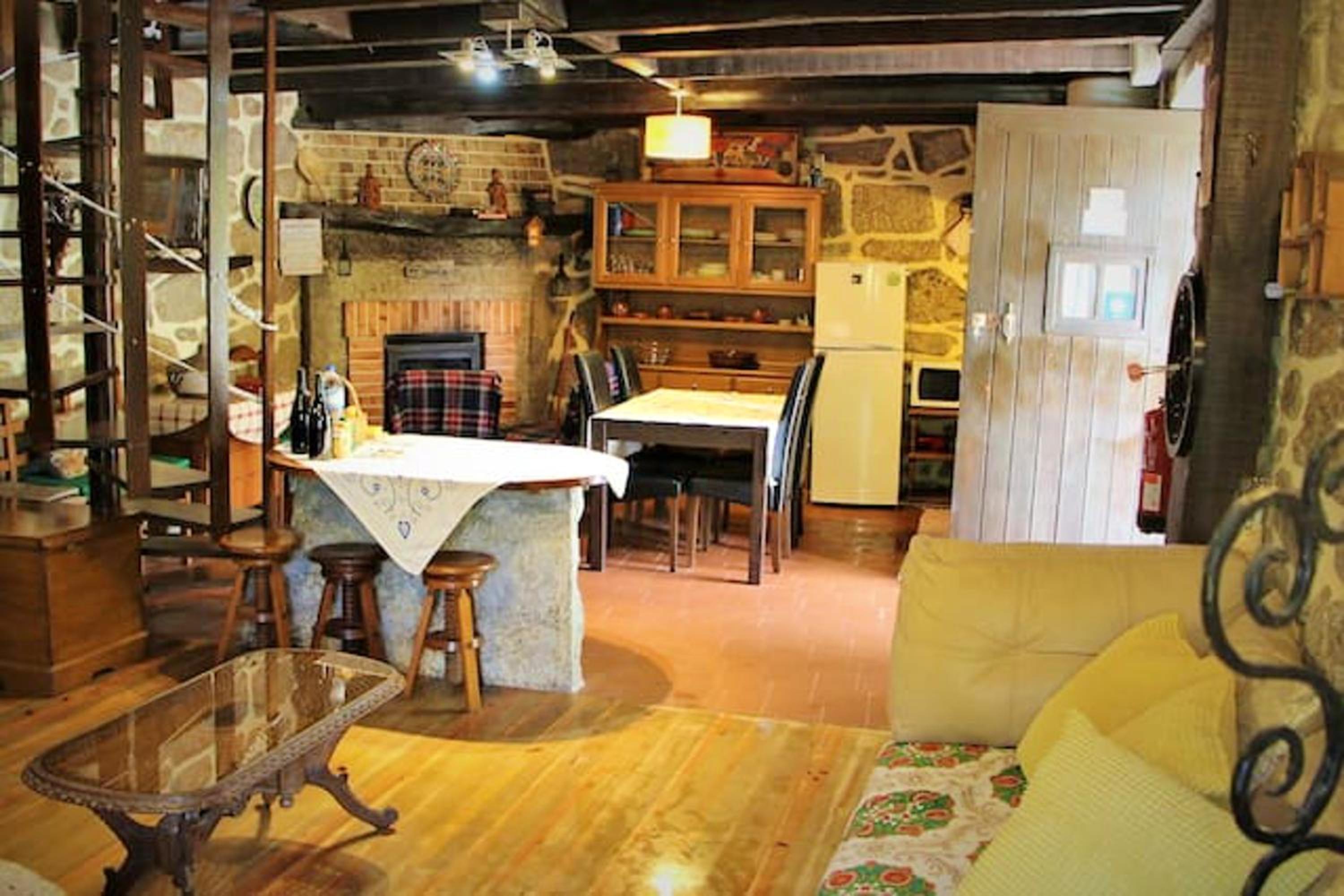 Charming House in Castelo do Neiva with Lake View B view 5