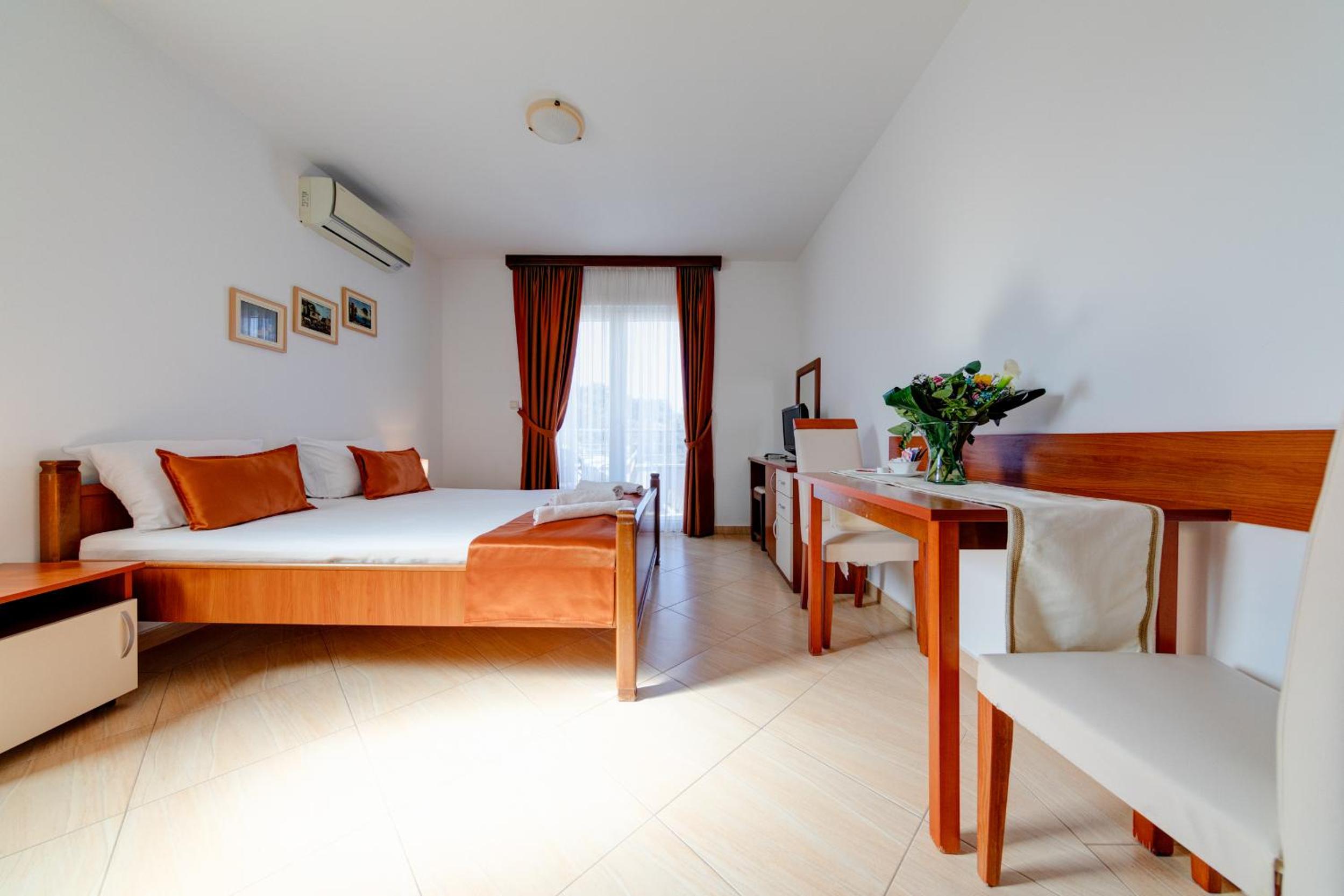 Petrovac Holiday Apartments