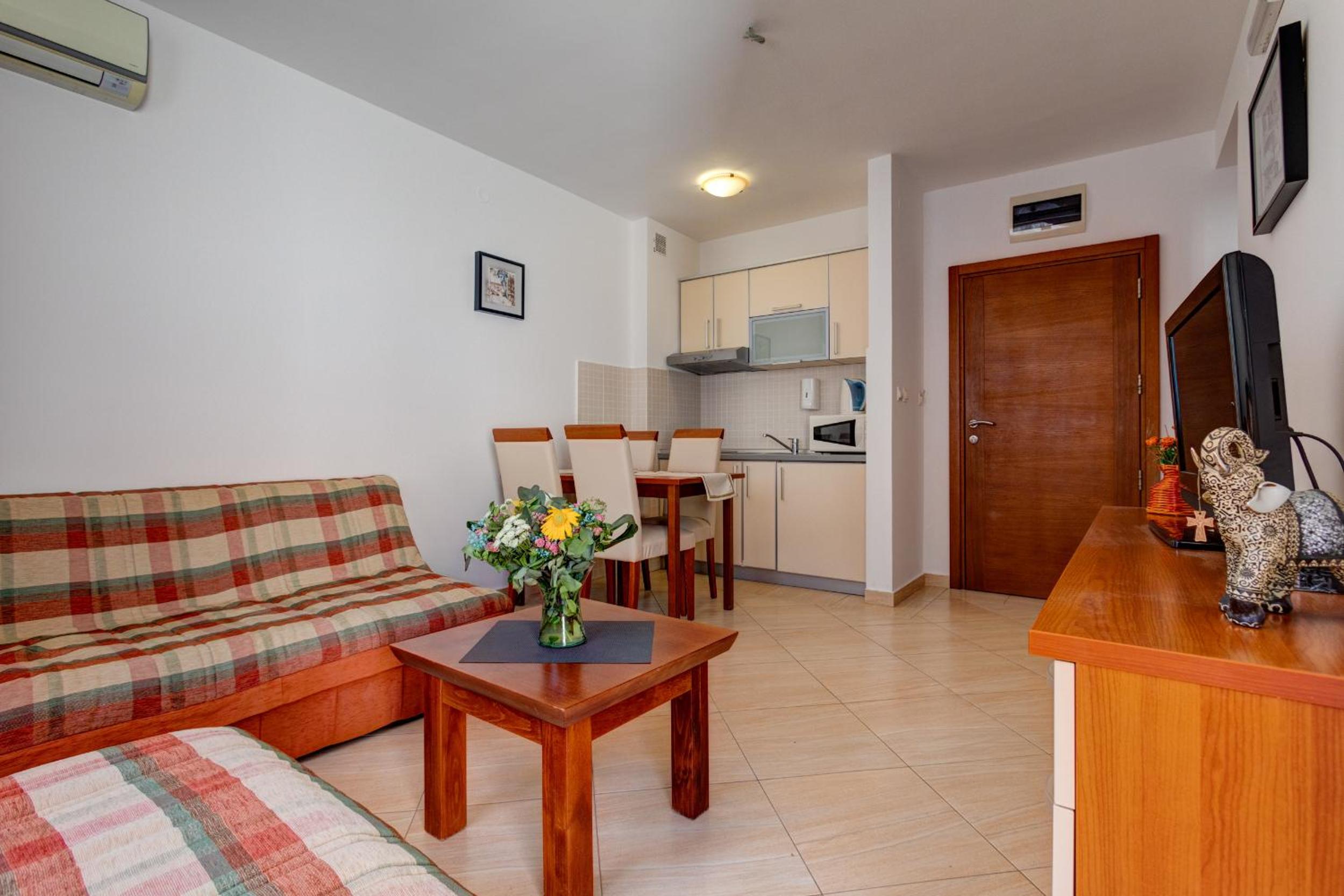 Petrovac Holiday Apartments