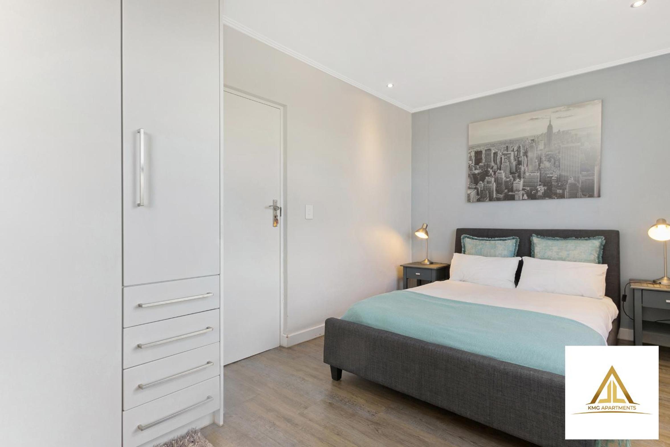 KMG Apartments at The Apex