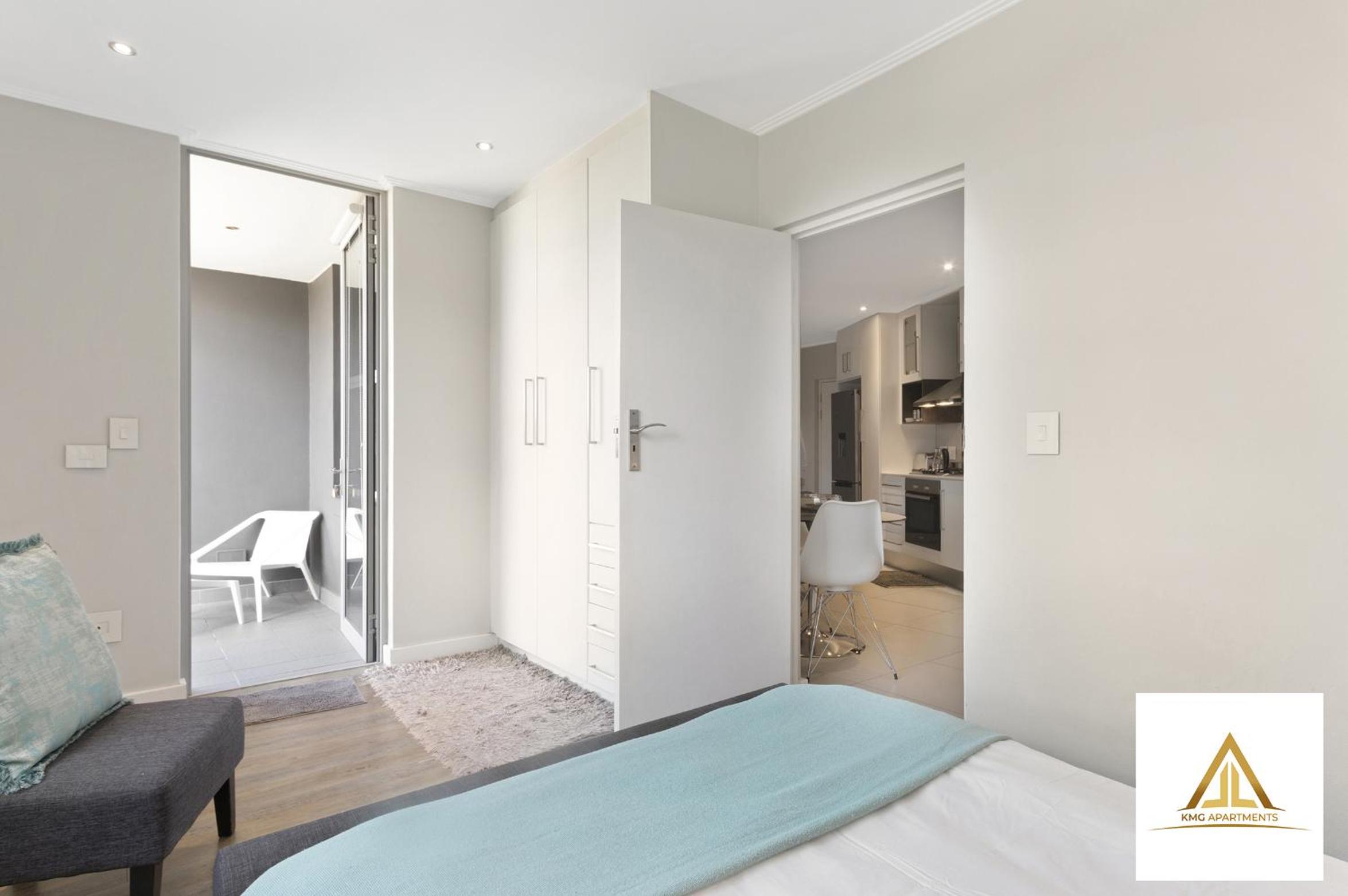 KMG Apartments at The Apex