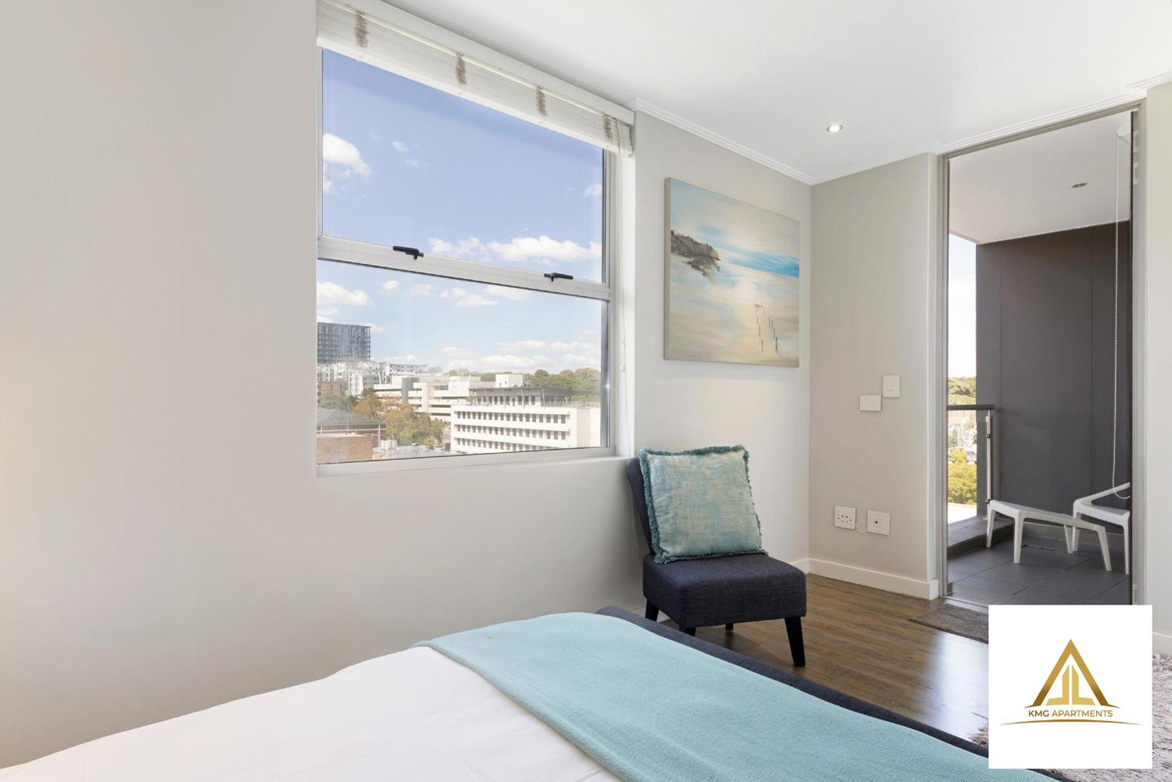 KMG Apartments at The Apex
