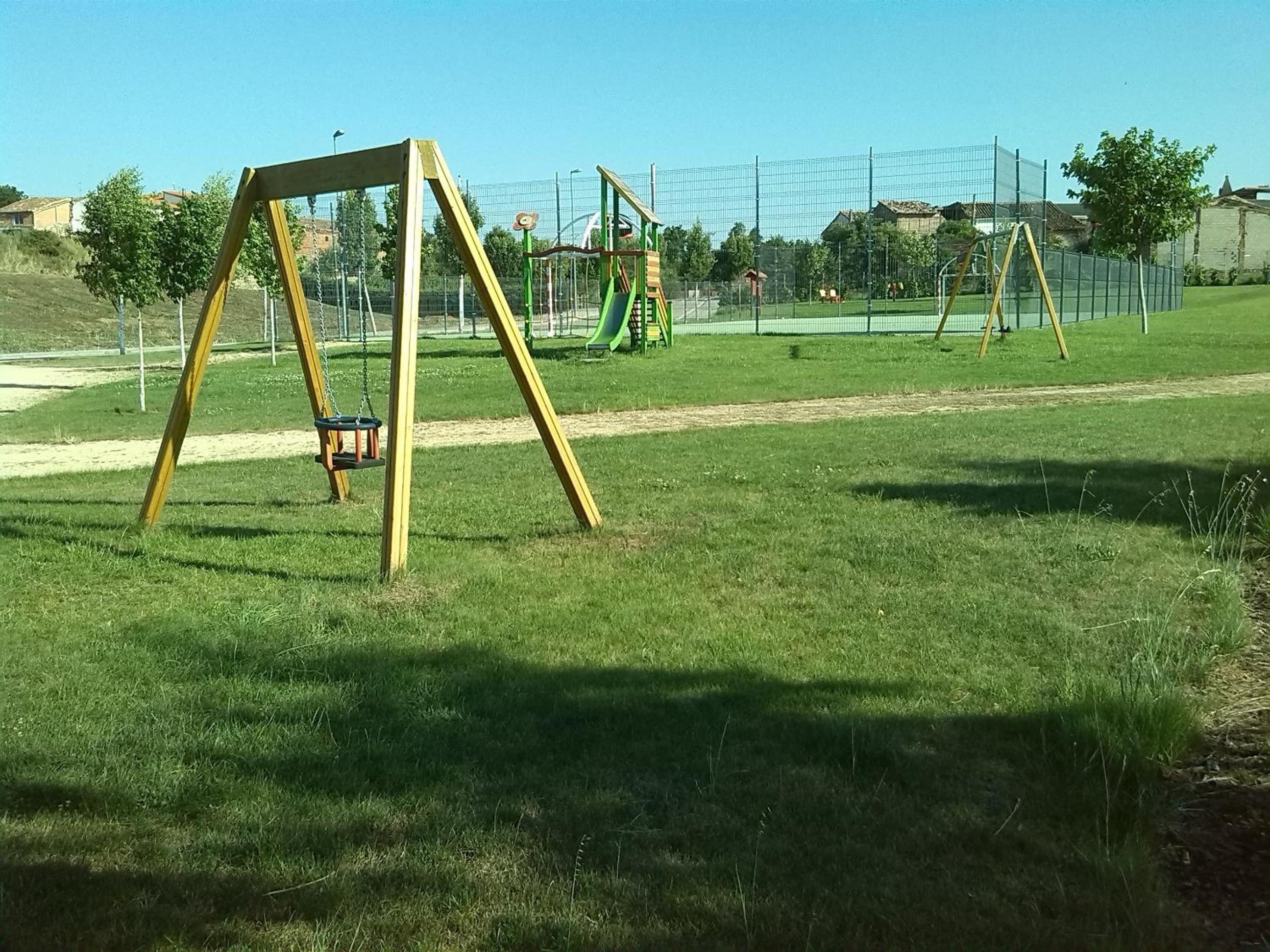 Photo 33