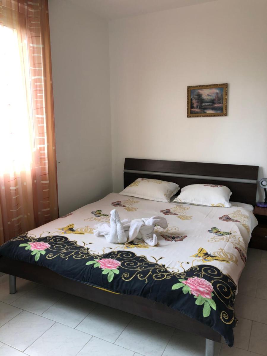 Sun Palace Apartments