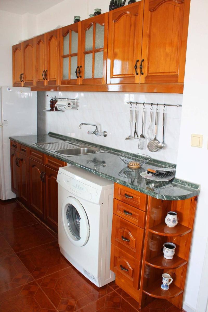 Sun Palace Apartments