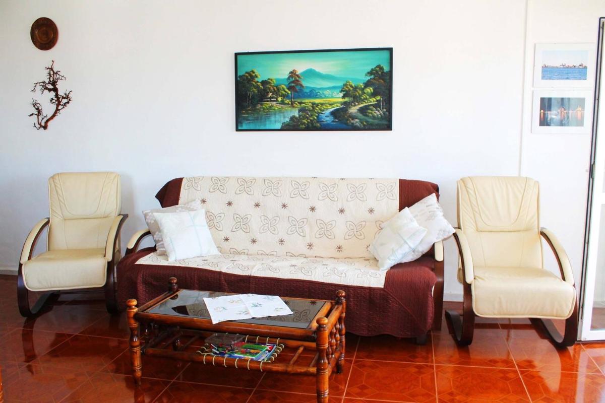 Sun Palace Apartments