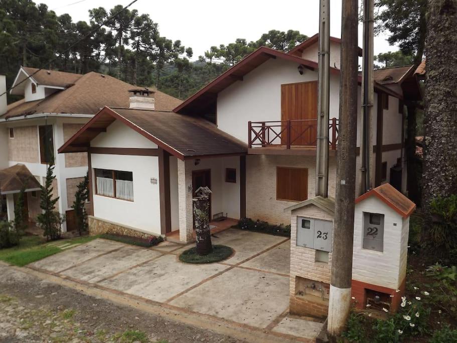 Casa LINDA TÉRREA e SUPER ACONCHEGANTE 3 Suítes