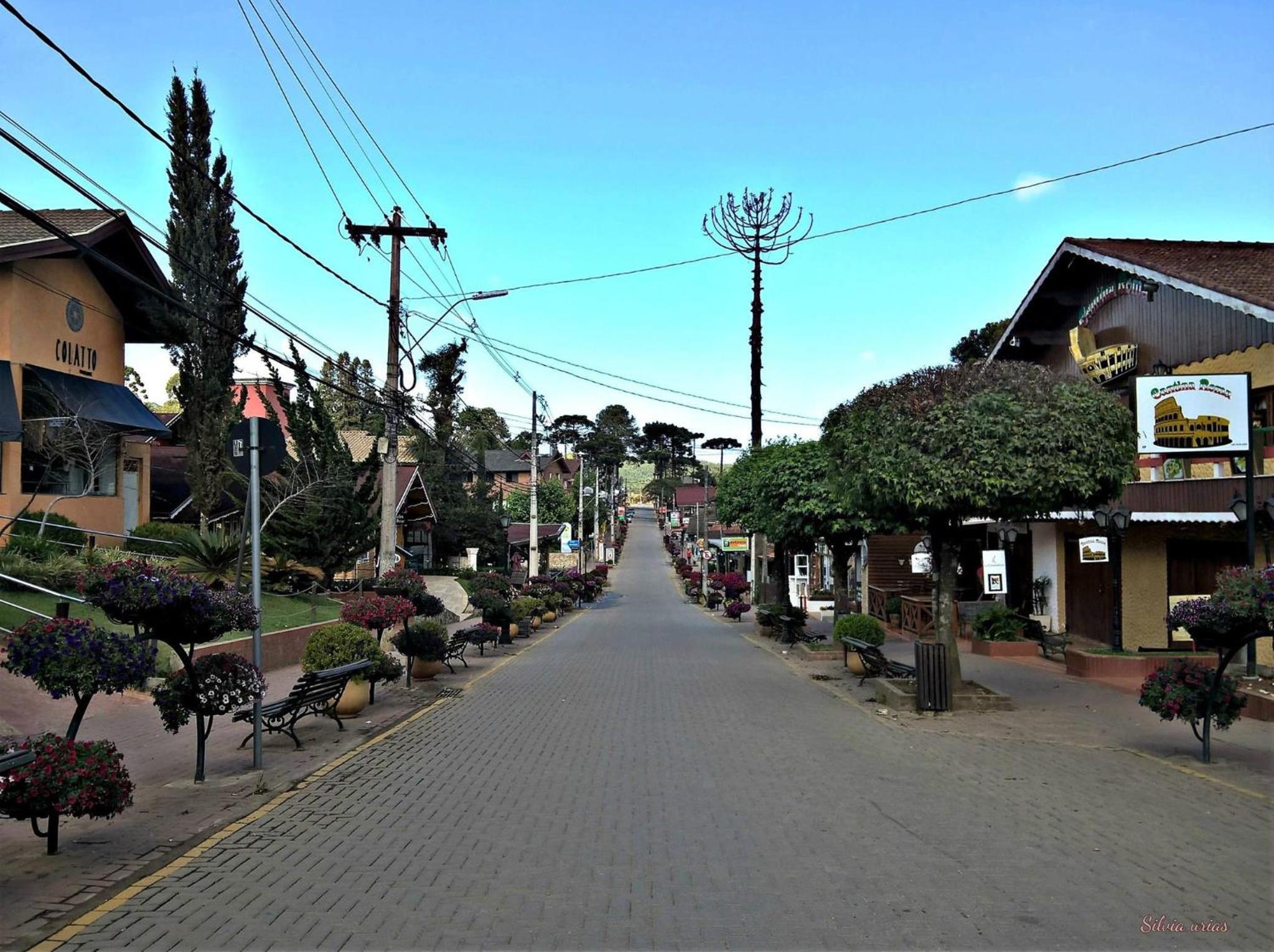 Casa LINDA TÉRREA e SUPER ACONCHEGANTE 3 Suítes