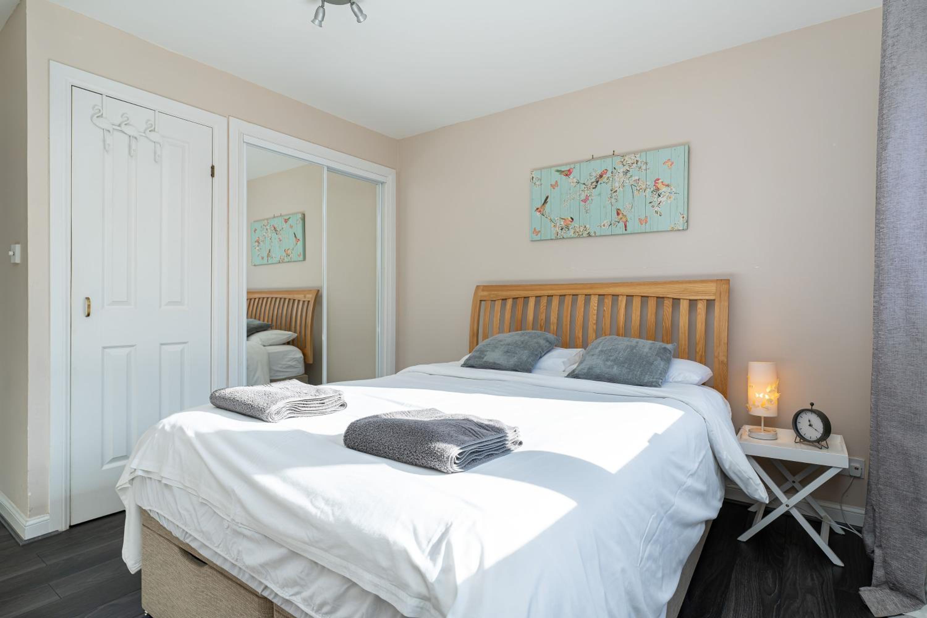 One Bedroom ground floor flat view 4