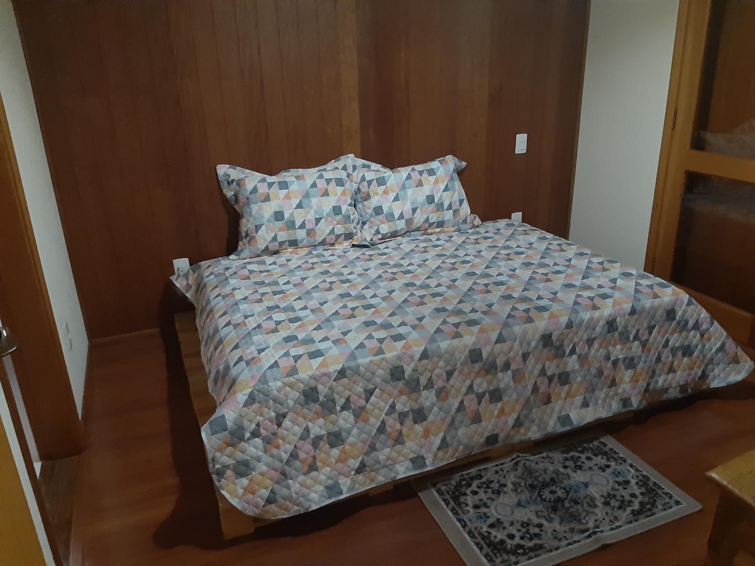 Casa MARAVILHOSA com 4 Suítes em Condomínio