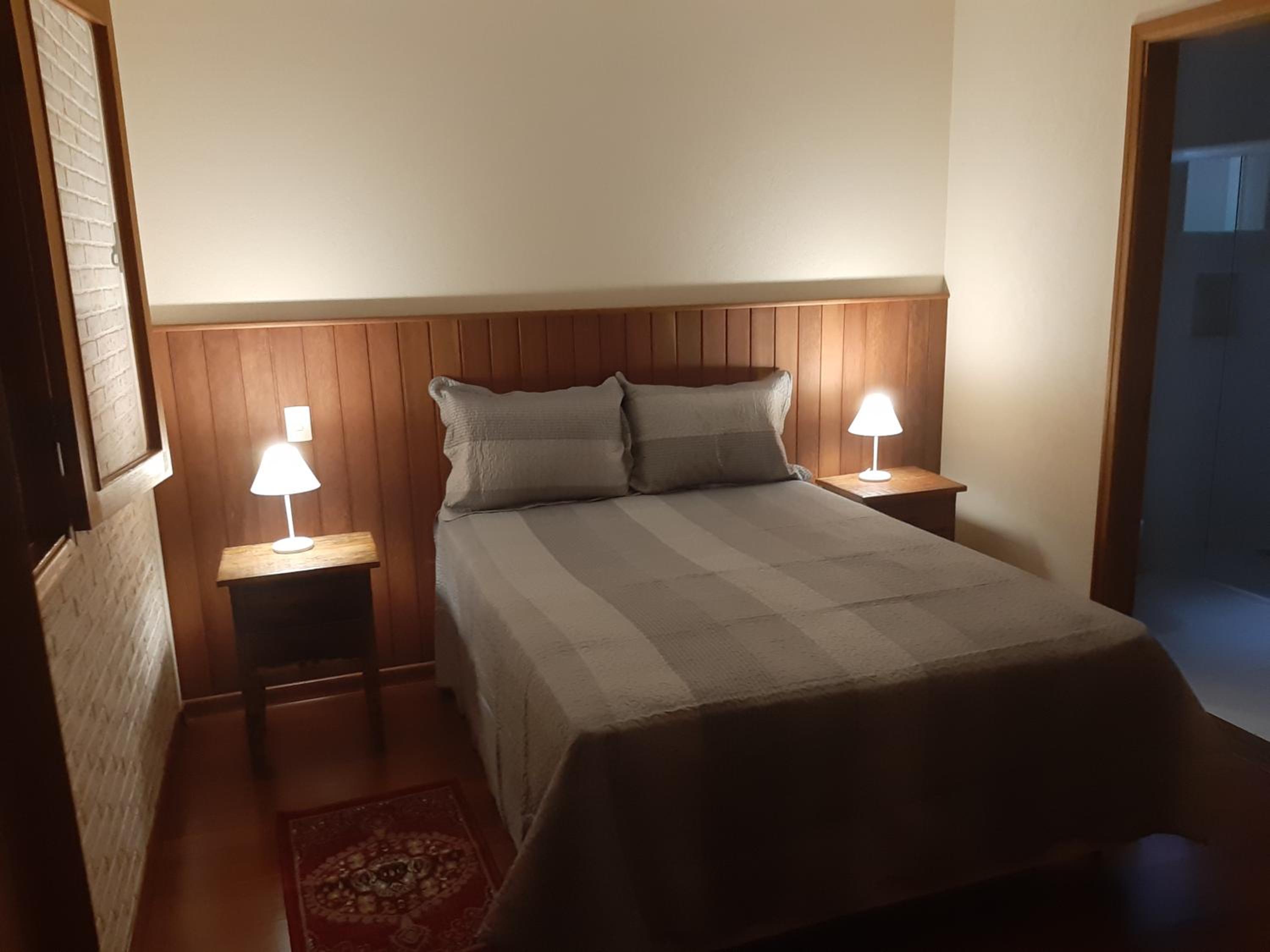 Casa MARAVILHOSA com 4 Suítes em Condomínio
