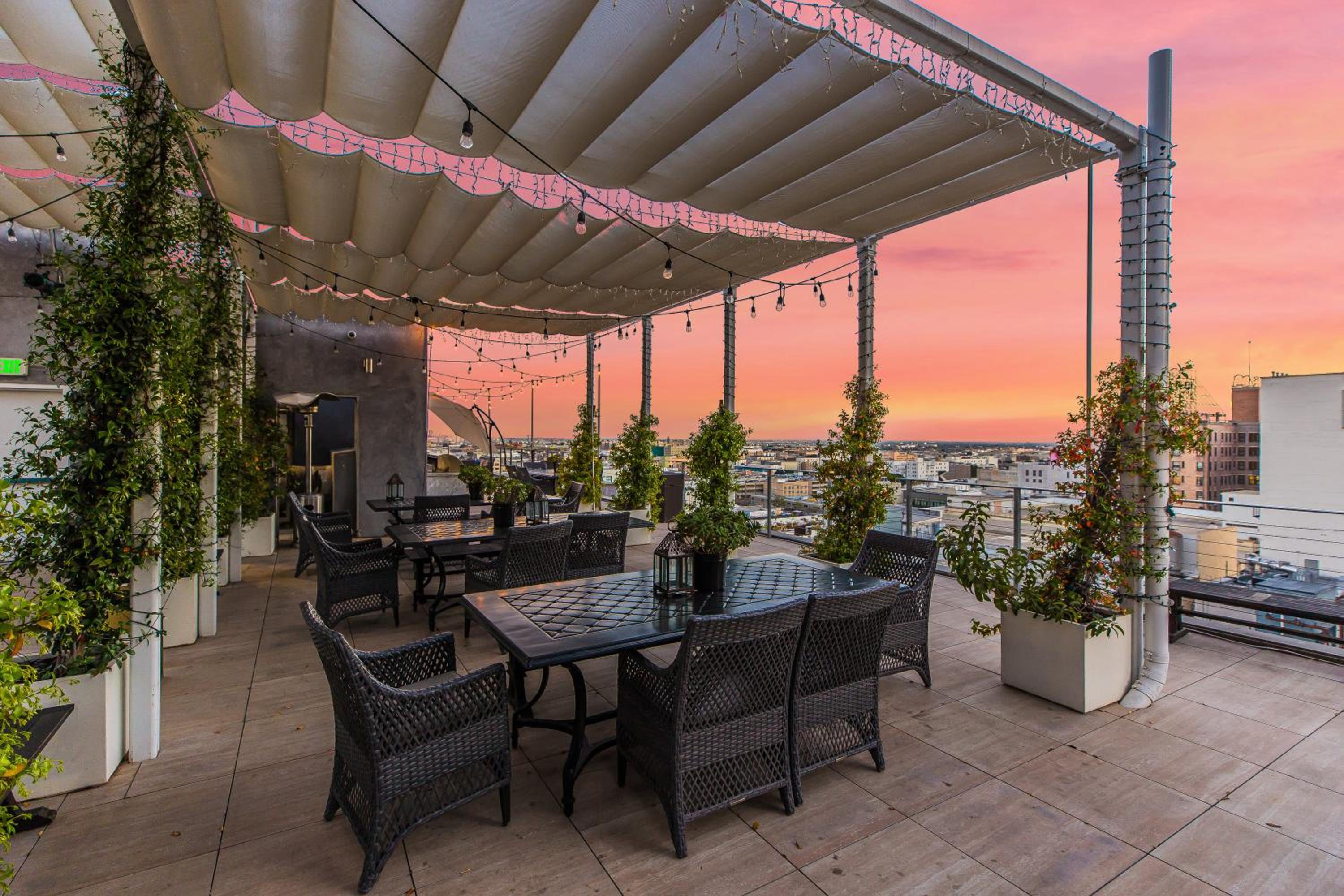One Lux Stay HWH Downtown Los Angeles